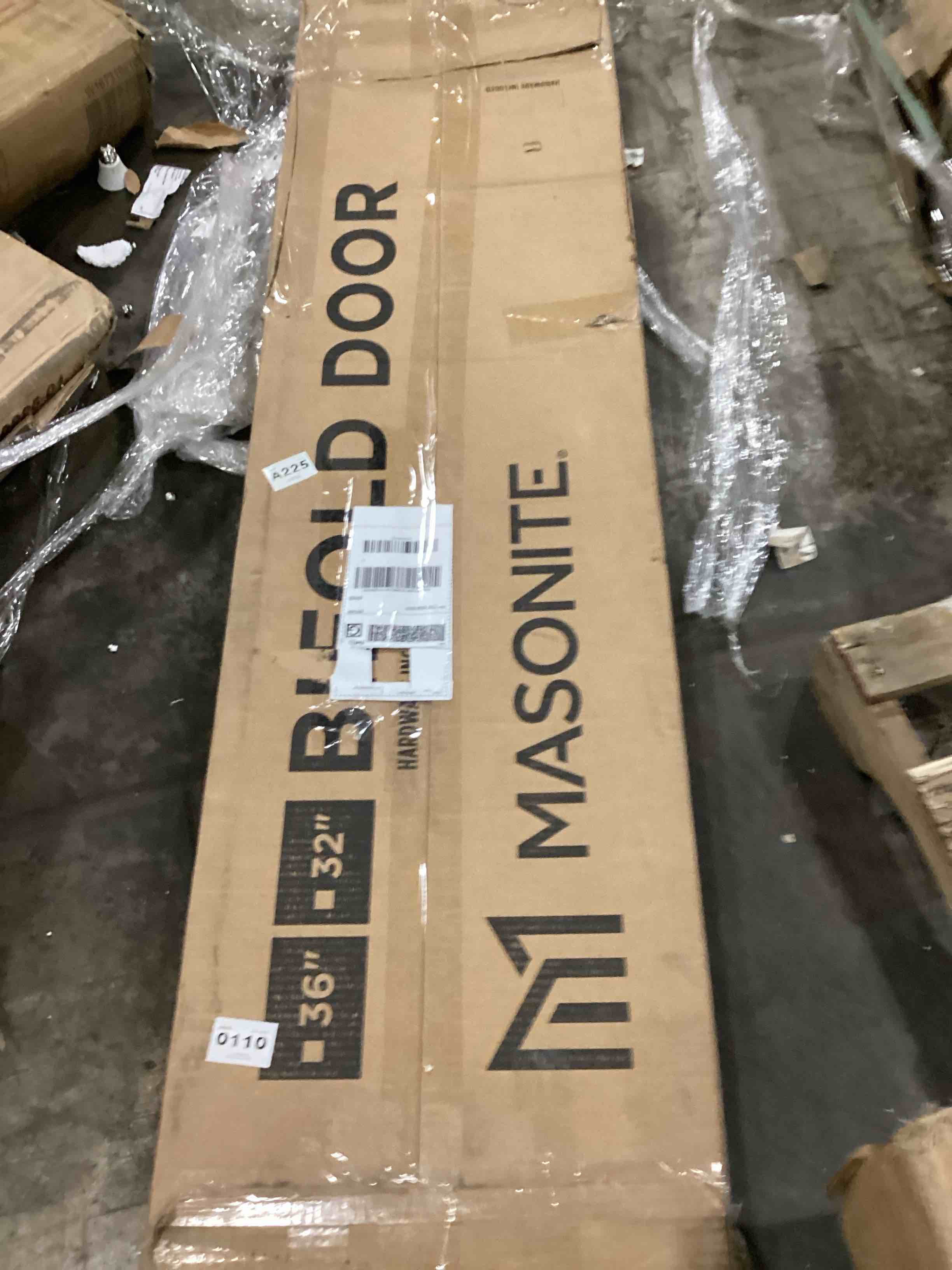https://s3.amazonaws.com/lotting-images-prod/bidfta/RED5074383_1710863911847.jpeg