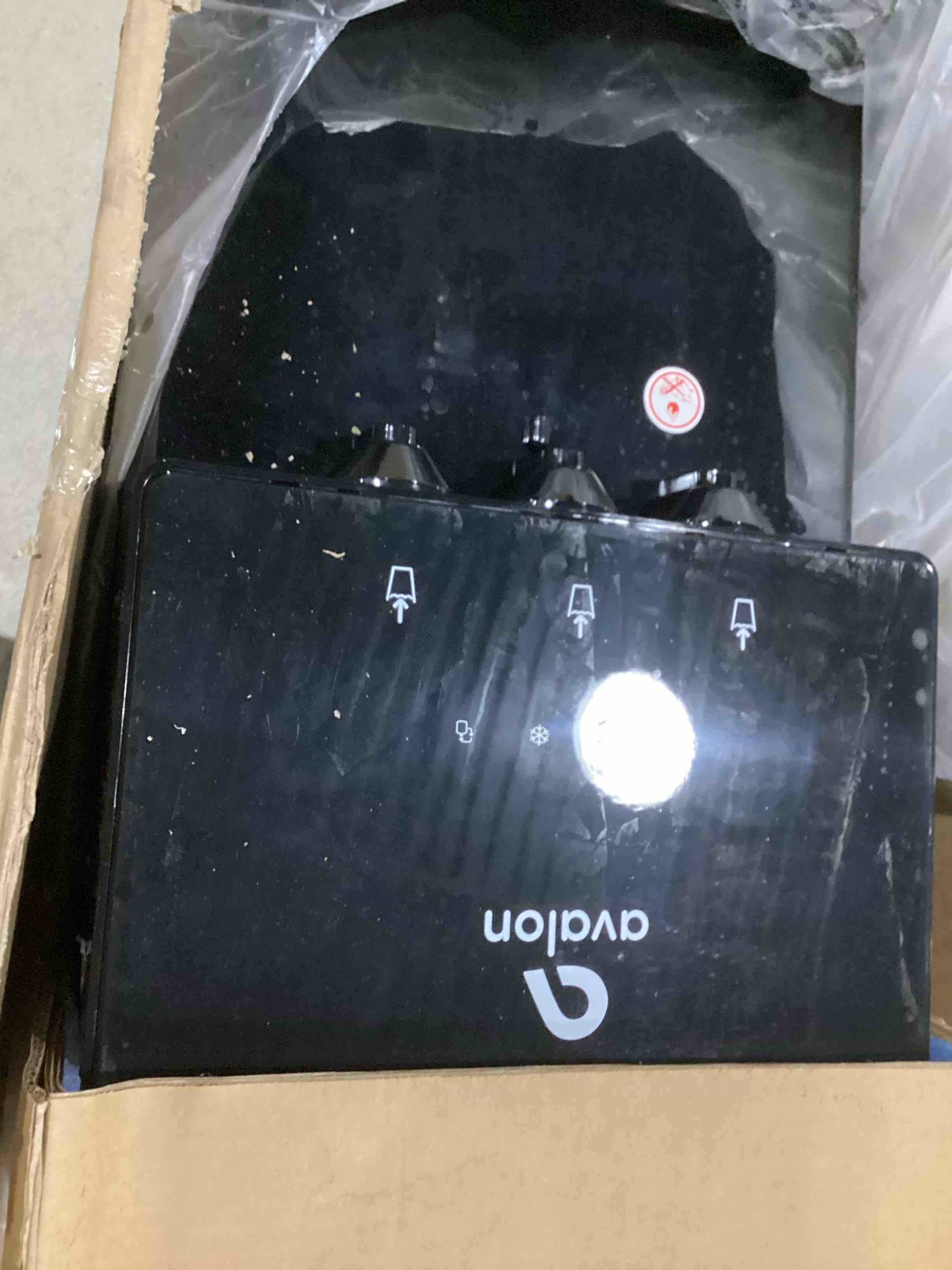 https://s3.amazonaws.com/lotting-images-prod/bidfta/RED5074420_1710942702212.jpeg
