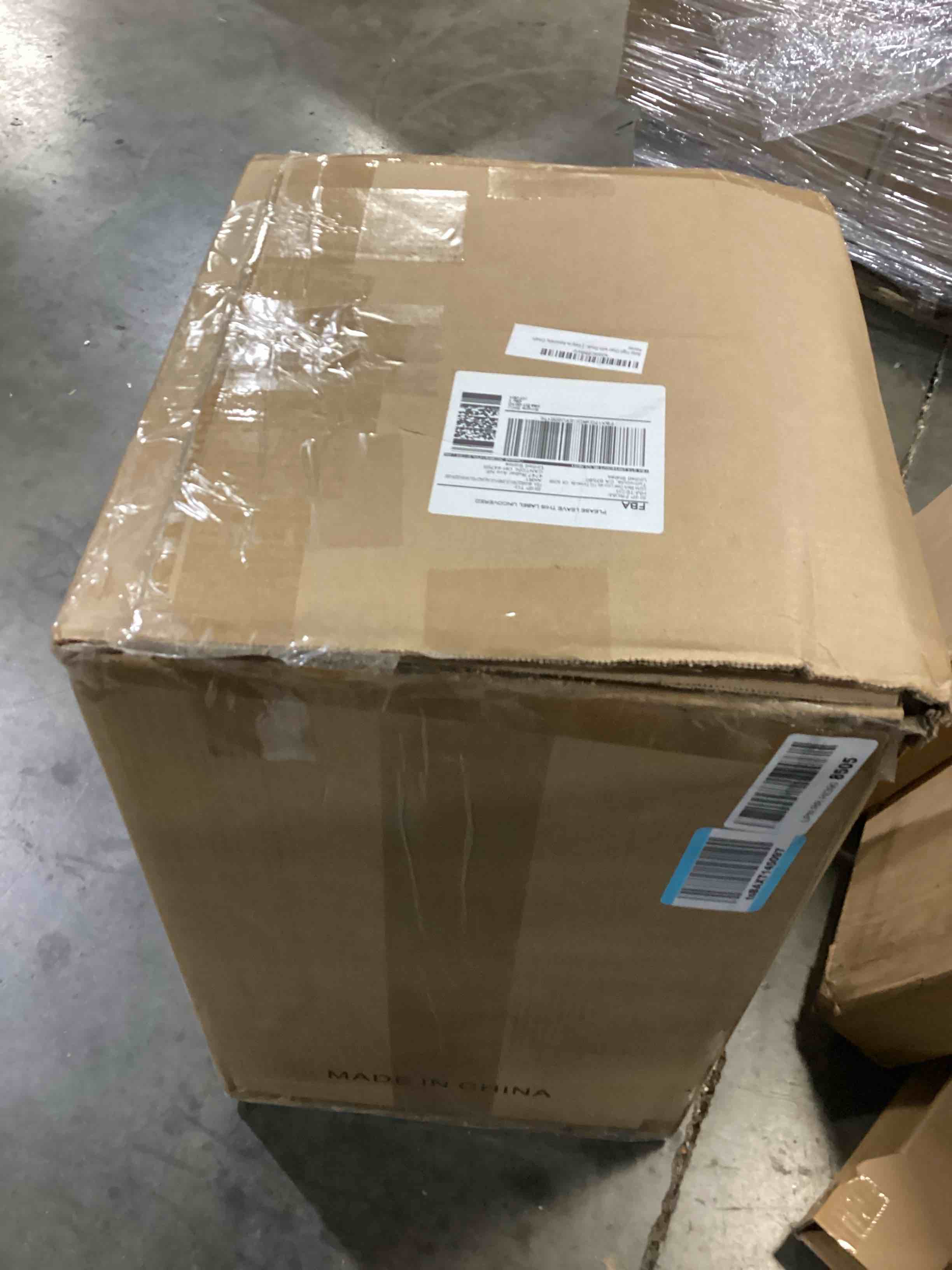 https://s3.amazonaws.com/lotting-images-prod/bidfta/RED5075073_1706617099520.jpeg