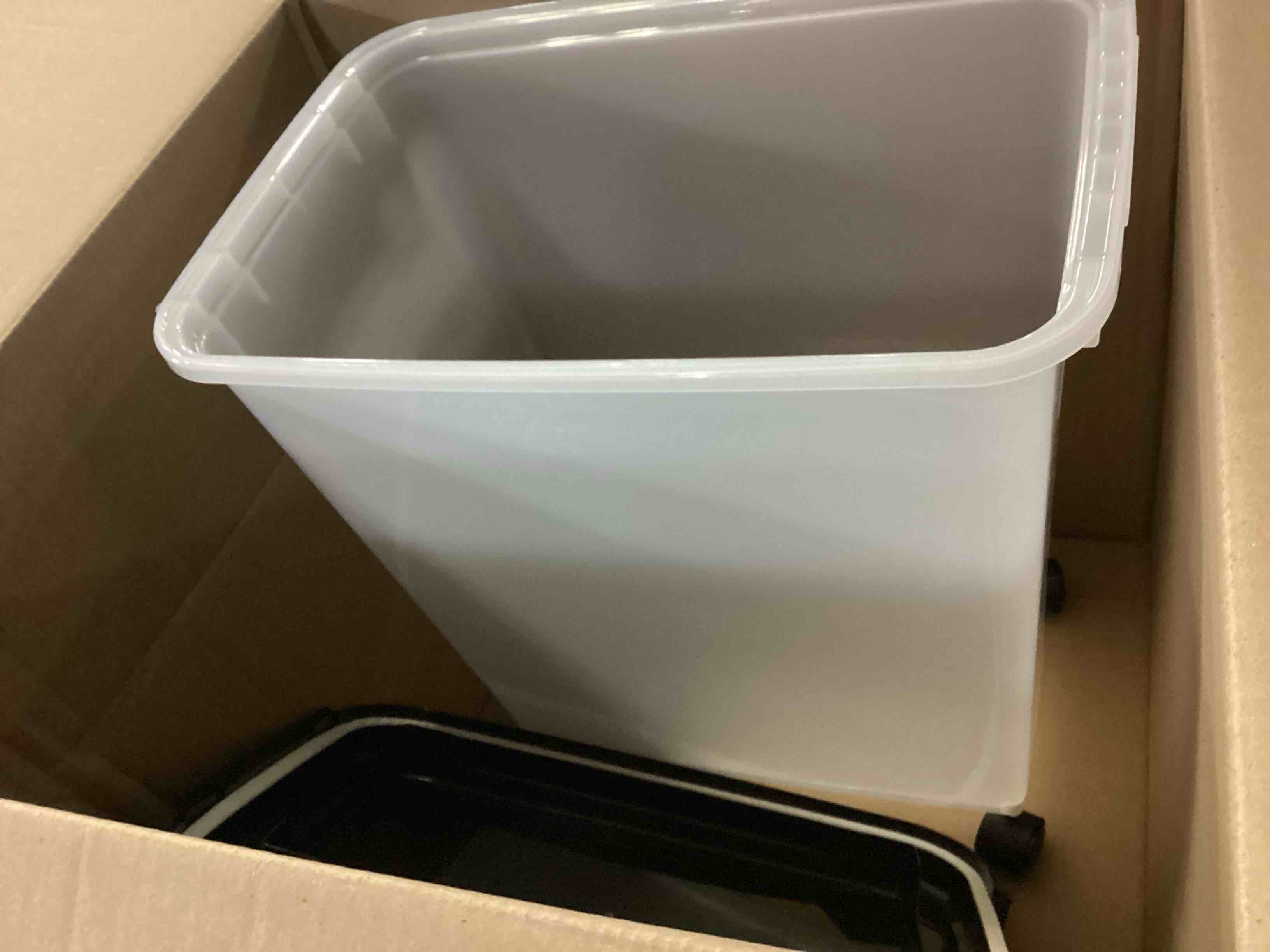 https://s3.amazonaws.com/lotting-images-prod/bidfta/RED5075331_1706708914631.jpeg