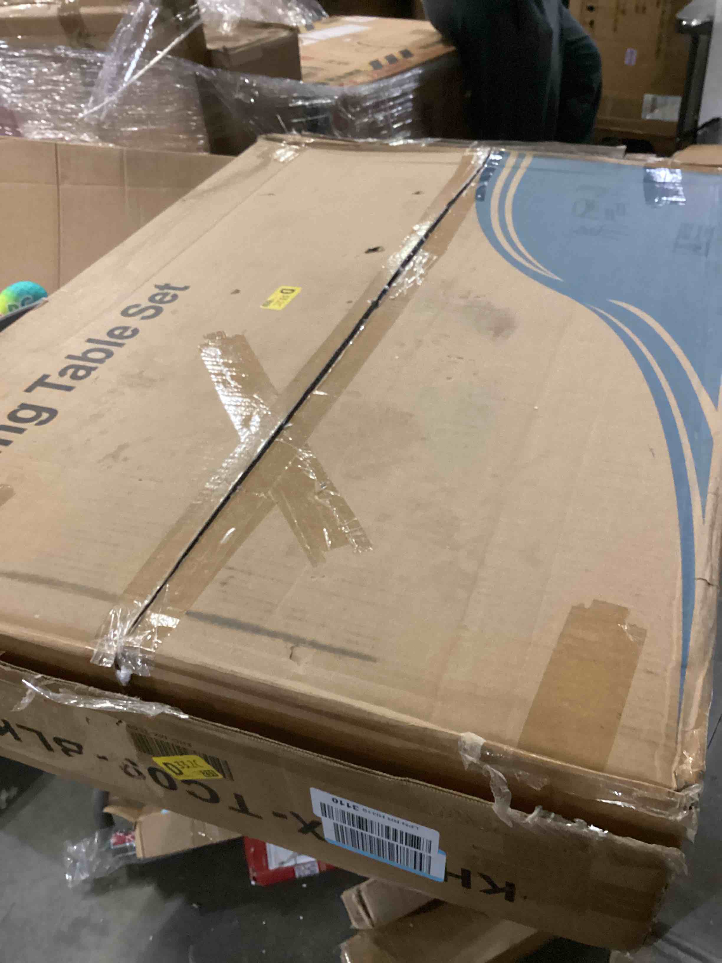 https://s3.amazonaws.com/lotting-images-prod/bidfta/RED5075864_1707330744144.jpeg