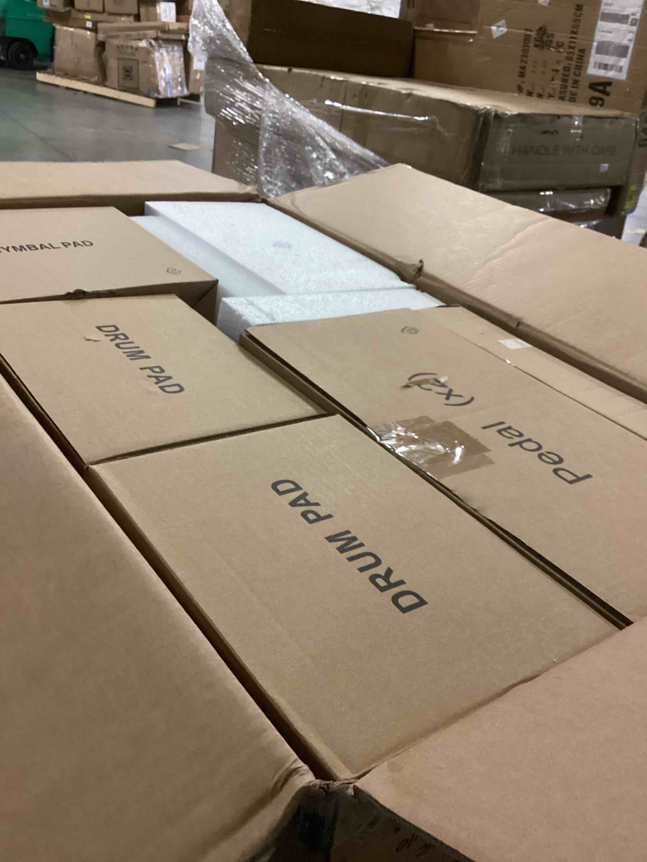 https://s3.amazonaws.com/lotting-images-prod/bidfta/RED5075942_1707395515539.jpeg