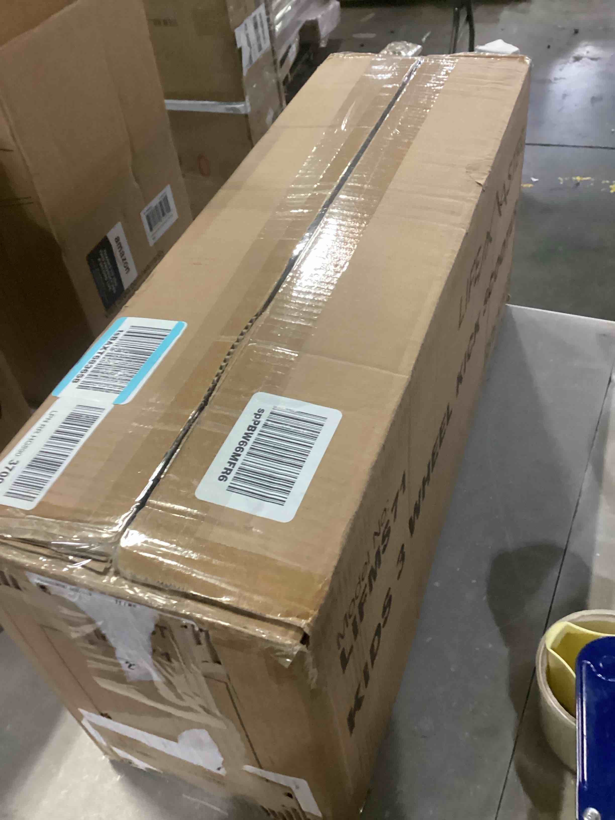 https://s3.amazonaws.com/lotting-images-prod/bidfta/RED5077906_1706380092989.jpeg