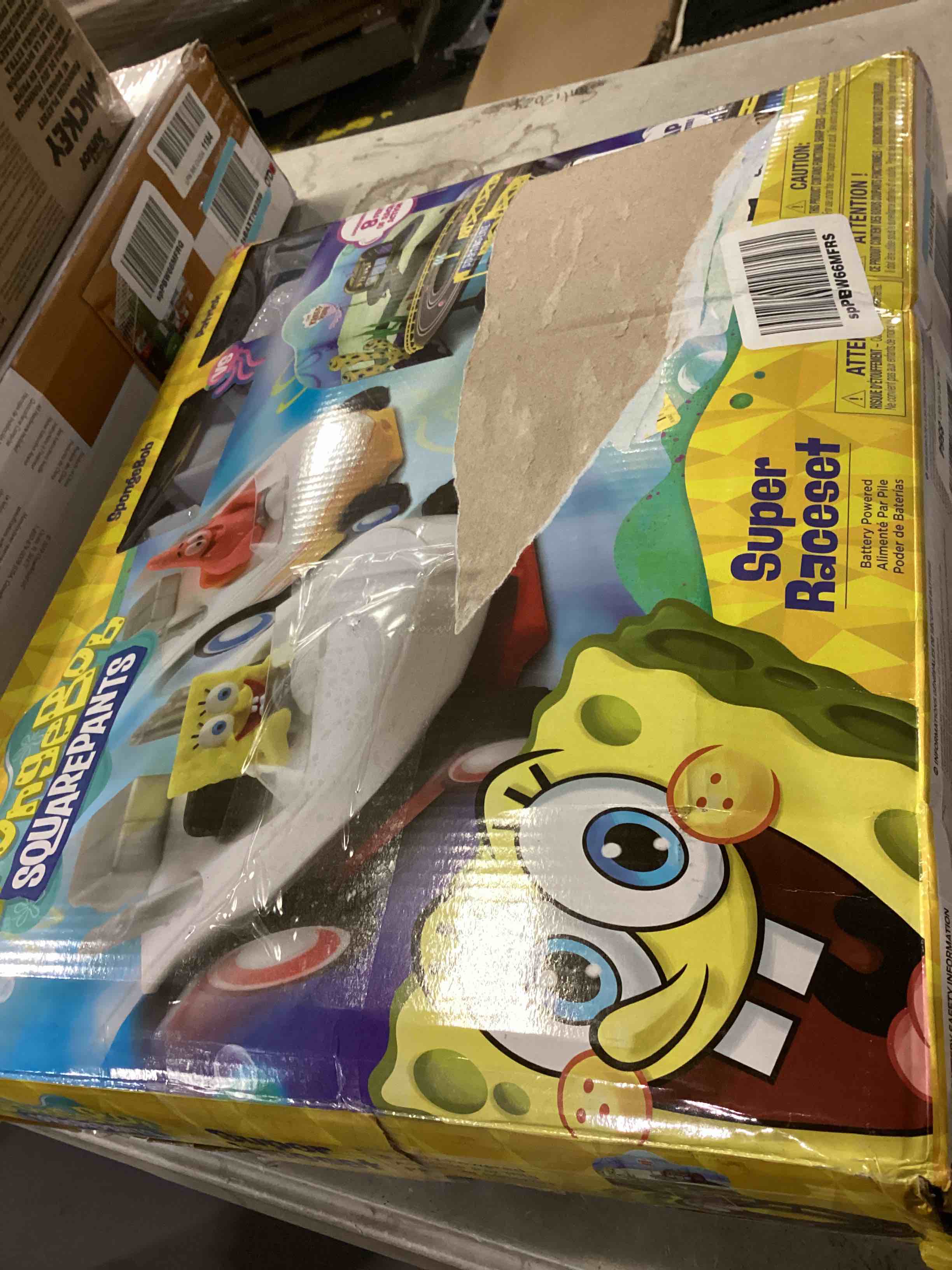 https://s3.amazonaws.com/lotting-images-prod/bidfta/RED5077923_1706530085128.jpeg