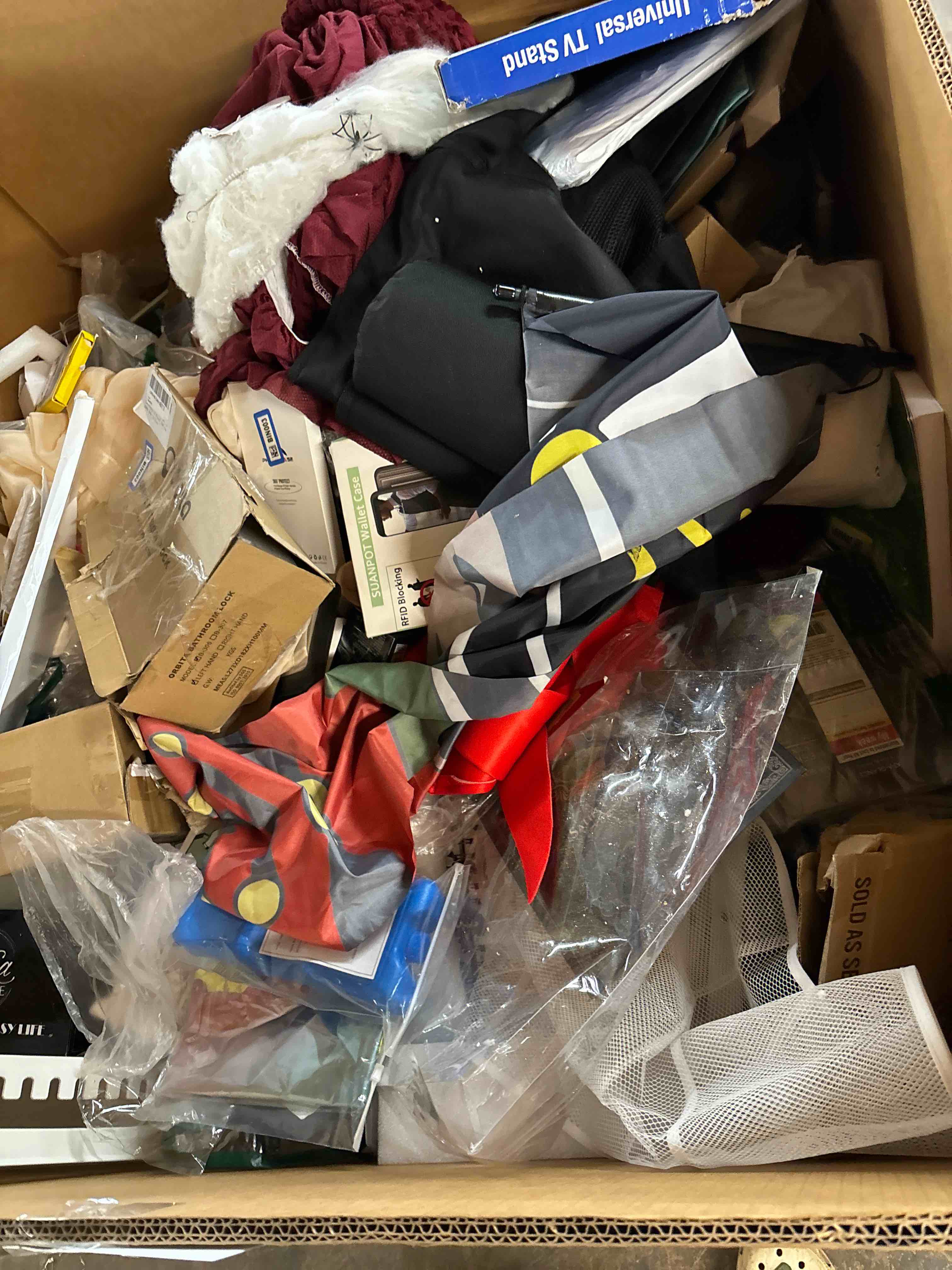 Bins & Bits Lot # 17