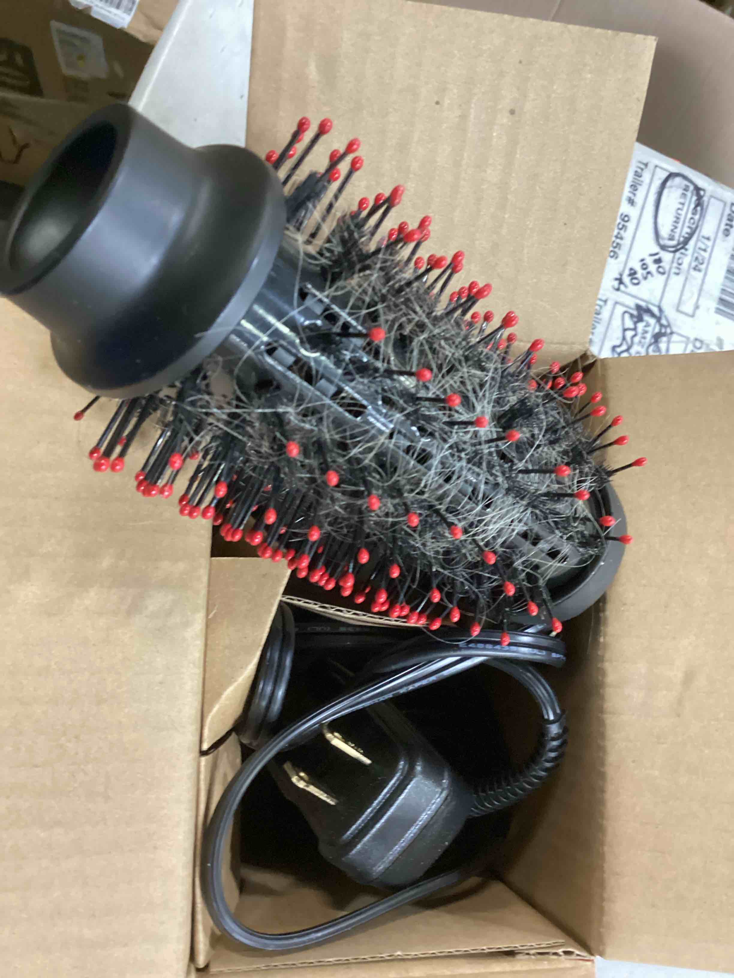https://s3.amazonaws.com/lotting-images-prod/bidfta/RED5082076_1713540897123.jpeg