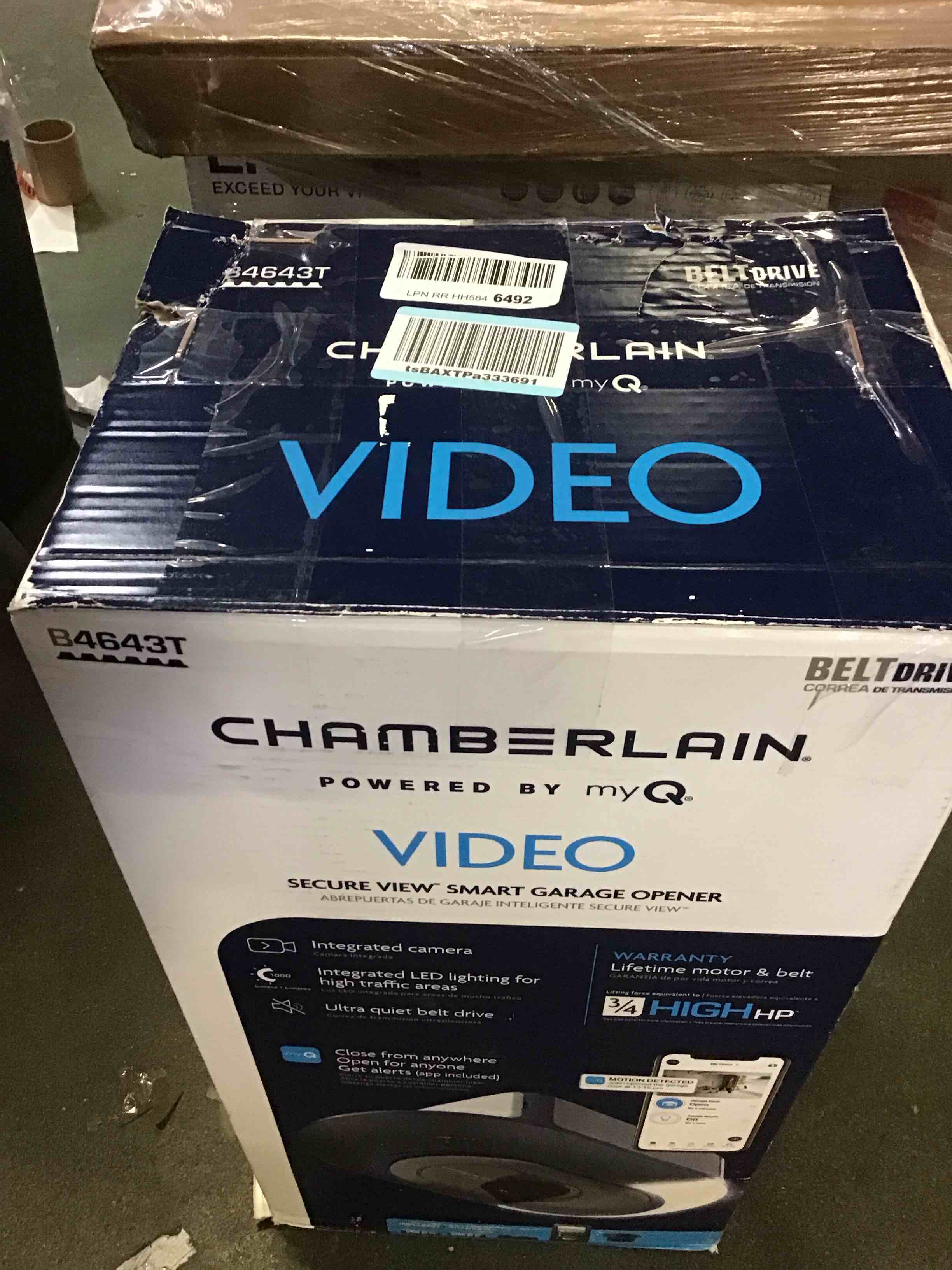 https://s3.amazonaws.com/lotting-images-prod/bidfta/RED5084030_1701883982864.jpeg