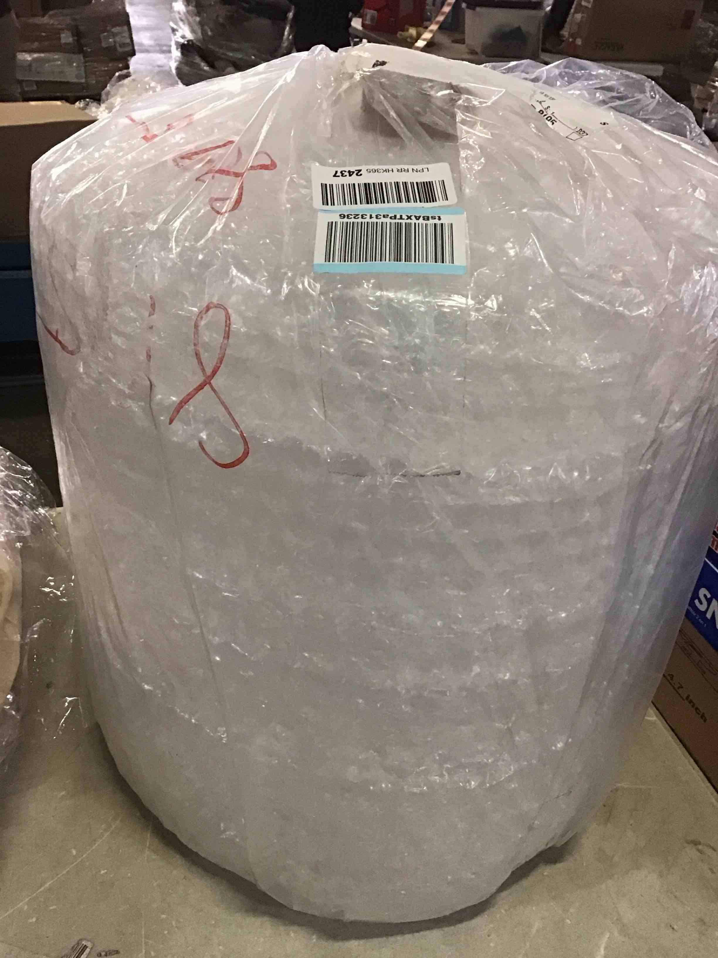 https://s3.amazonaws.com/lotting-images-prod/bidfta/RED5084077_1701892493438.jpeg