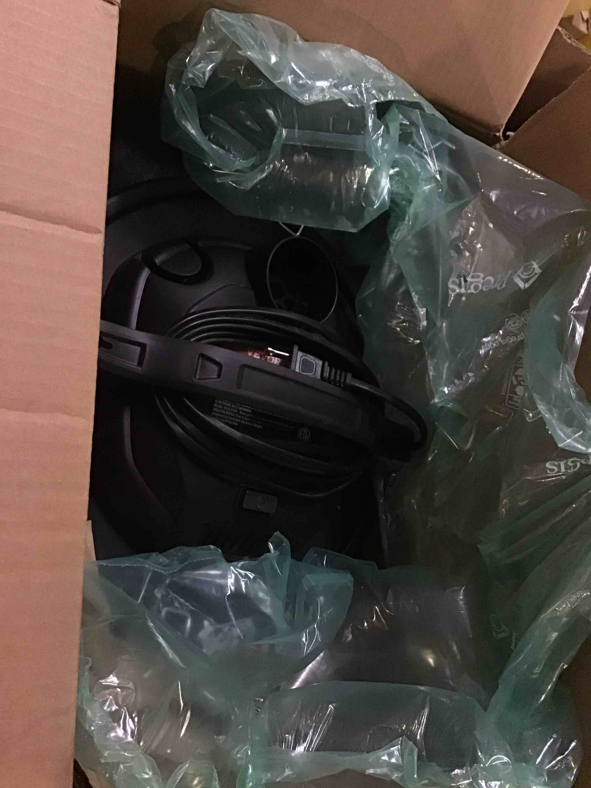 https://s3.amazonaws.com/lotting-images-prod/bidfta/RED5084566_1702308334389.jpeg