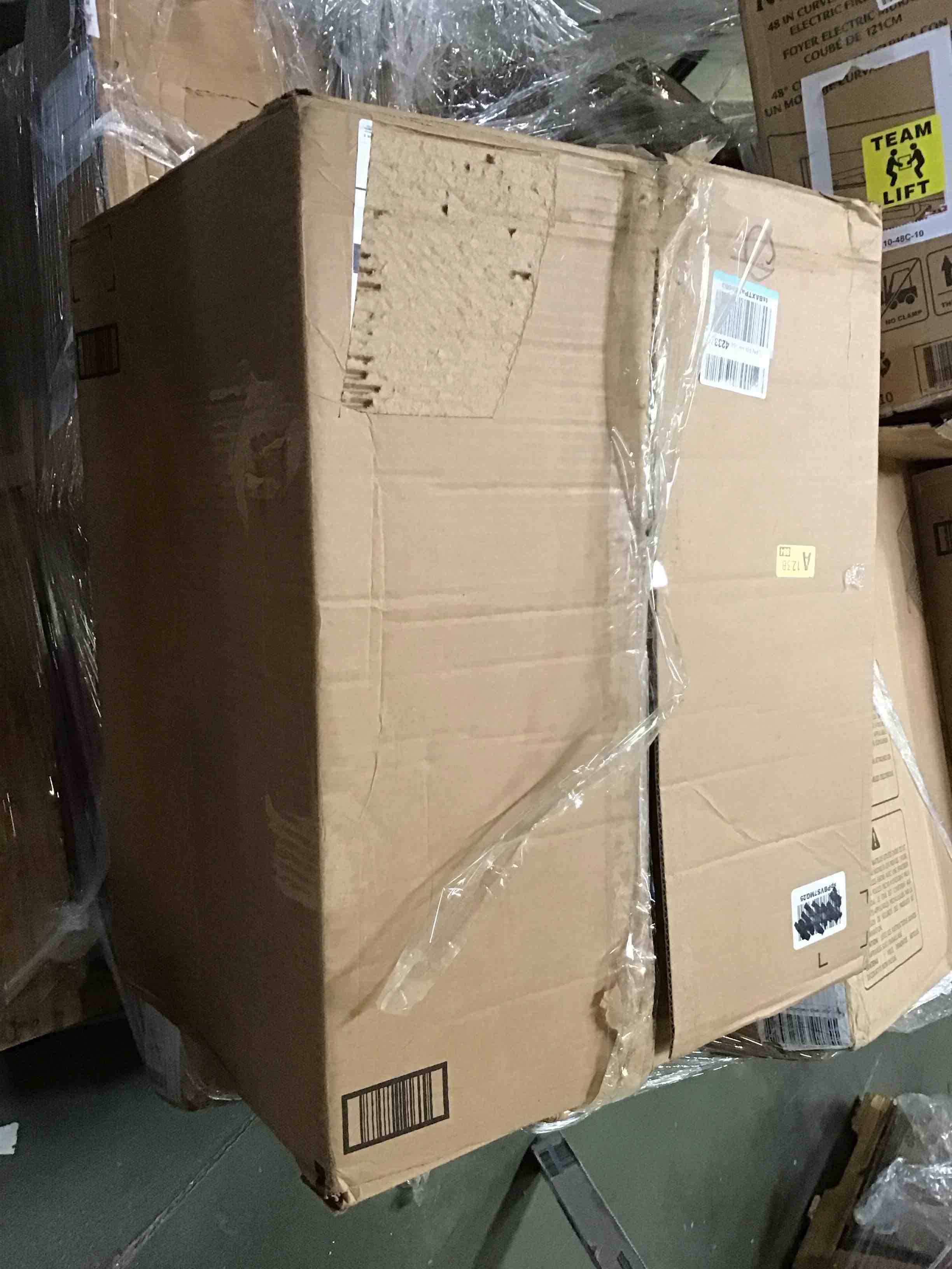 https://s3.amazonaws.com/lotting-images-prod/bidfta/RED5084682_1702323981520.jpeg