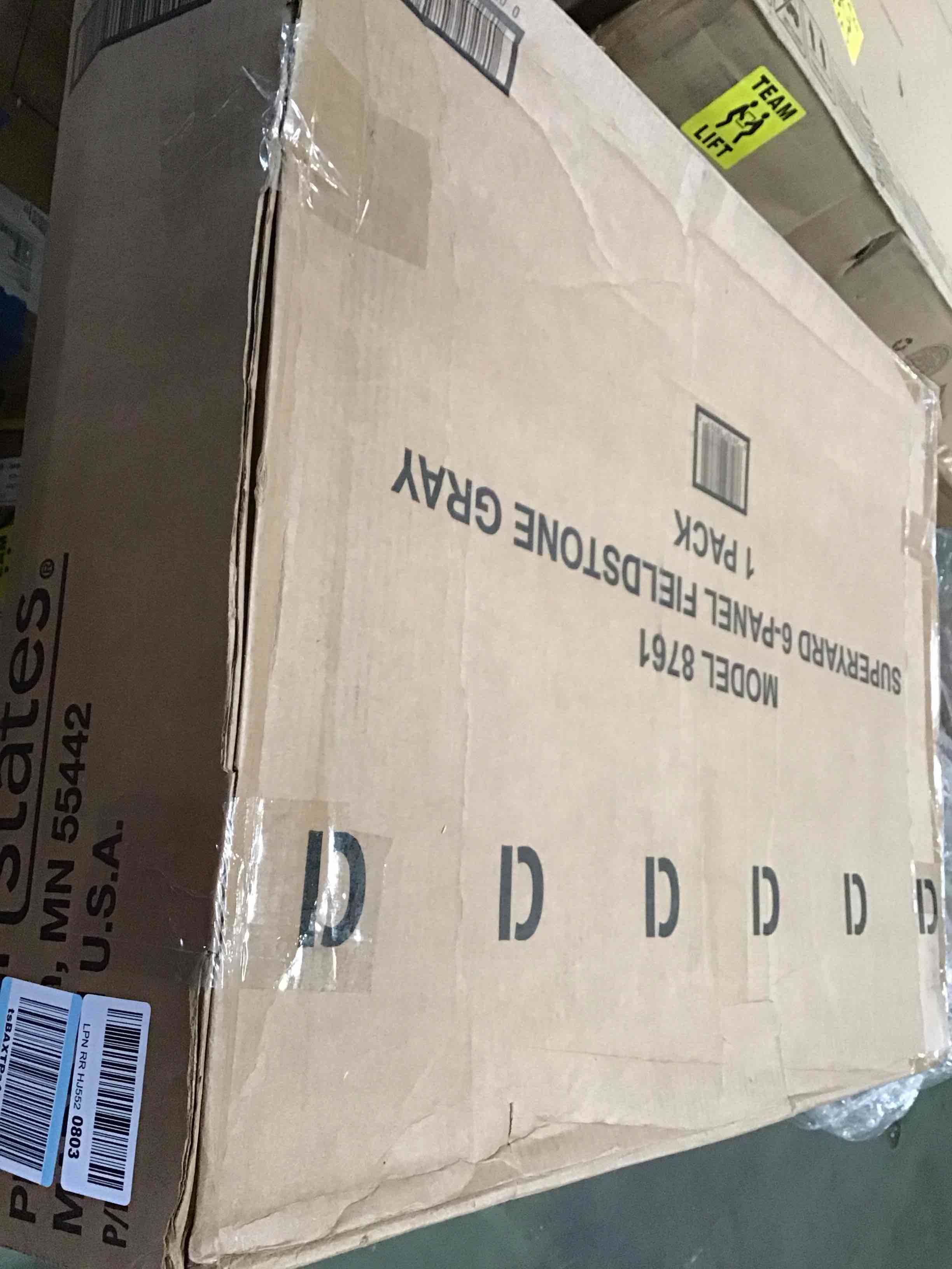 https://s3.amazonaws.com/lotting-images-prod/bidfta/RED5084685_1702324266811.jpeg