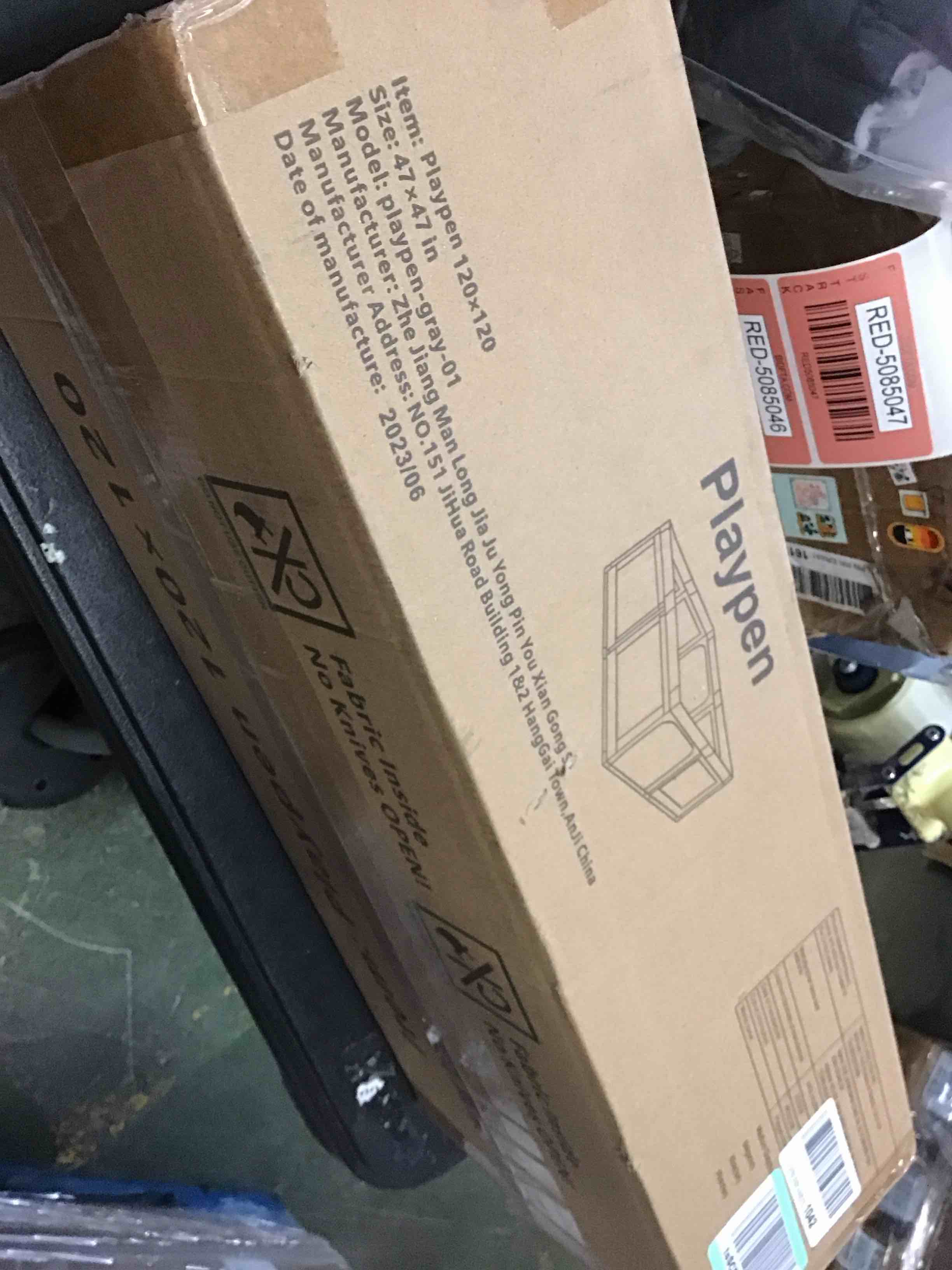 https://s3.amazonaws.com/lotting-images-prod/bidfta/RED5085048_1702491734416.jpeg