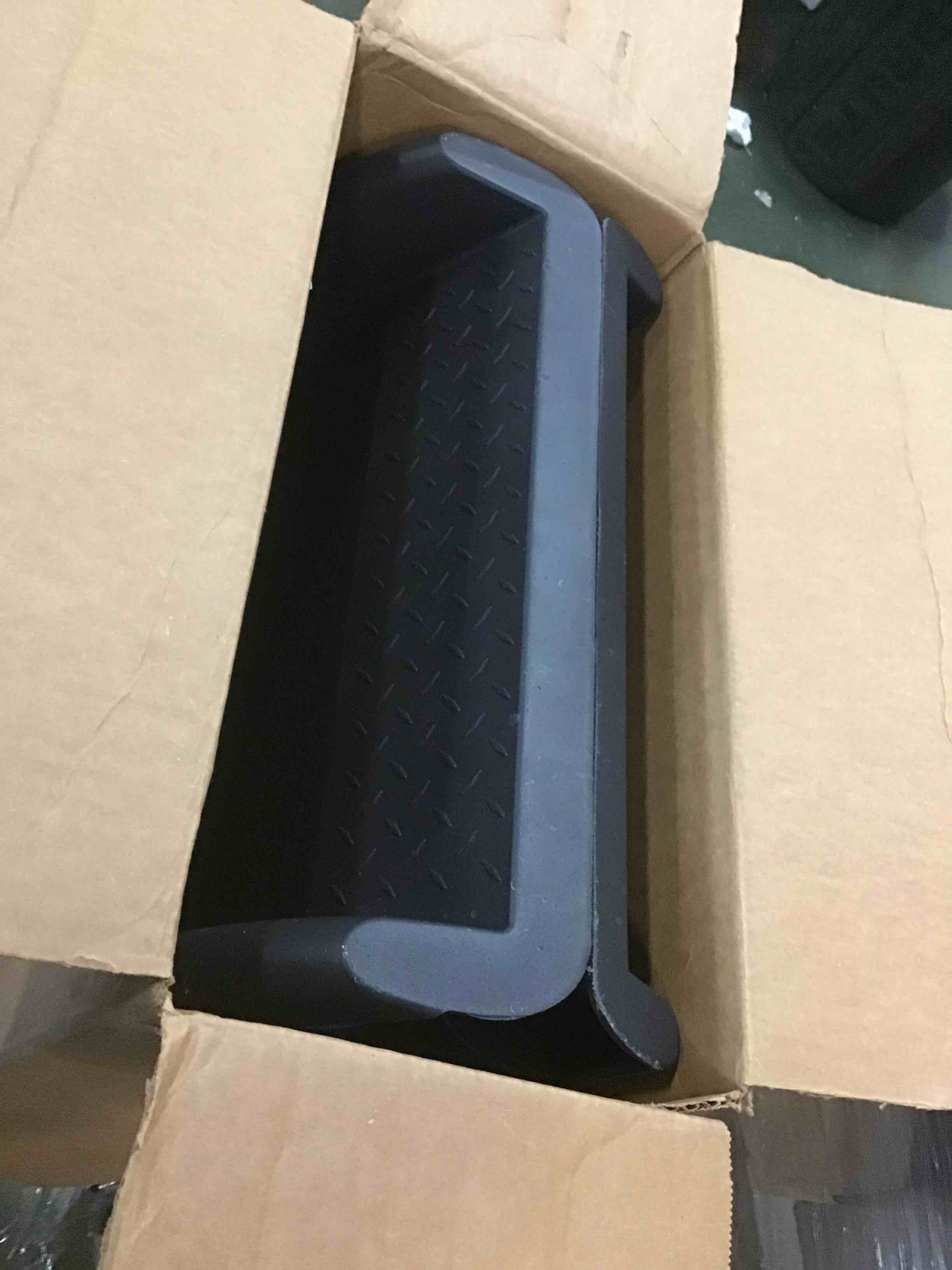 https://s3.amazonaws.com/lotting-images-prod/bidfta/RED5085313_1702647018977.jpeg