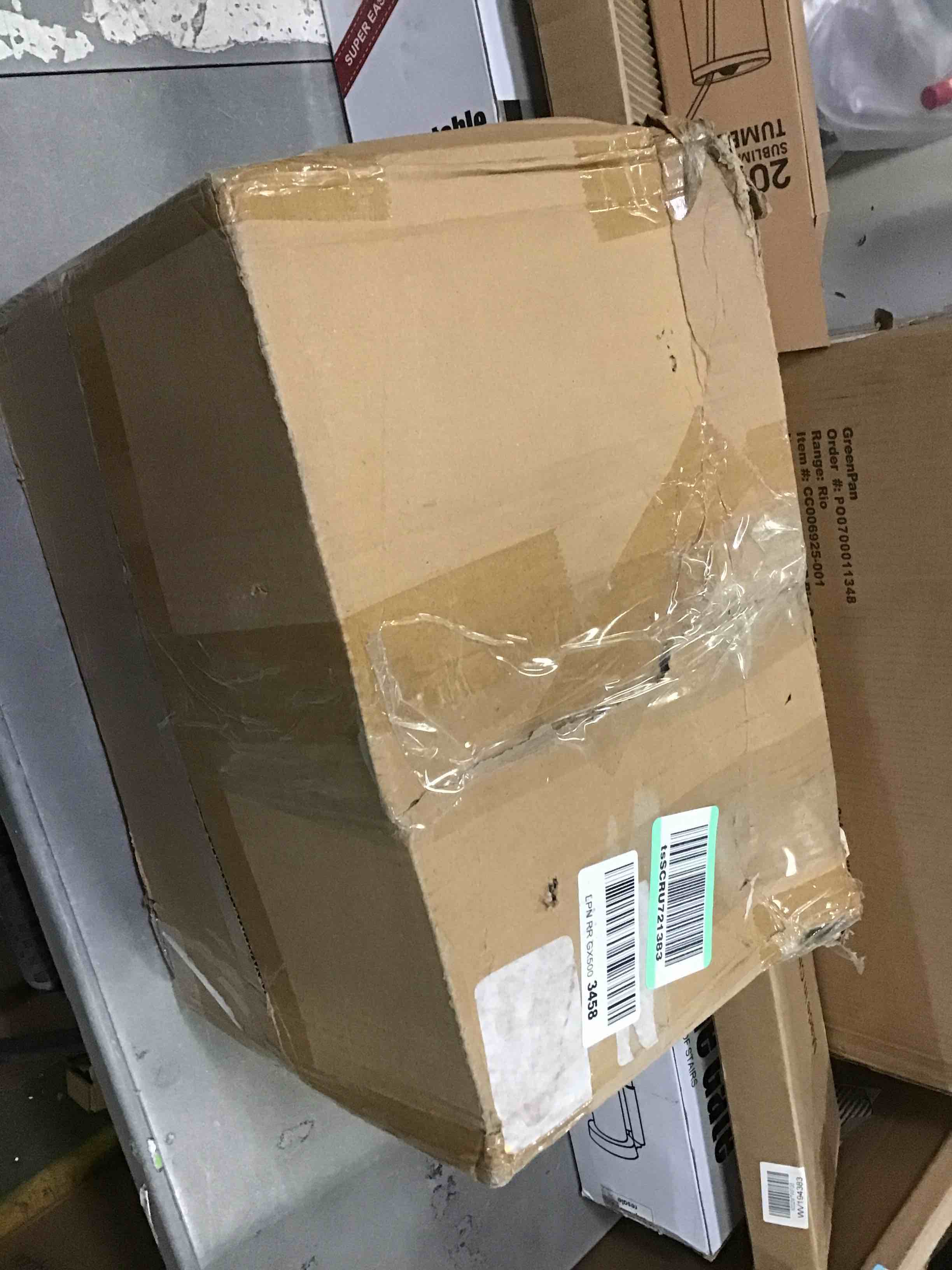https://s3.amazonaws.com/lotting-images-prod/bidfta/RED5085395_1702657537548.jpeg