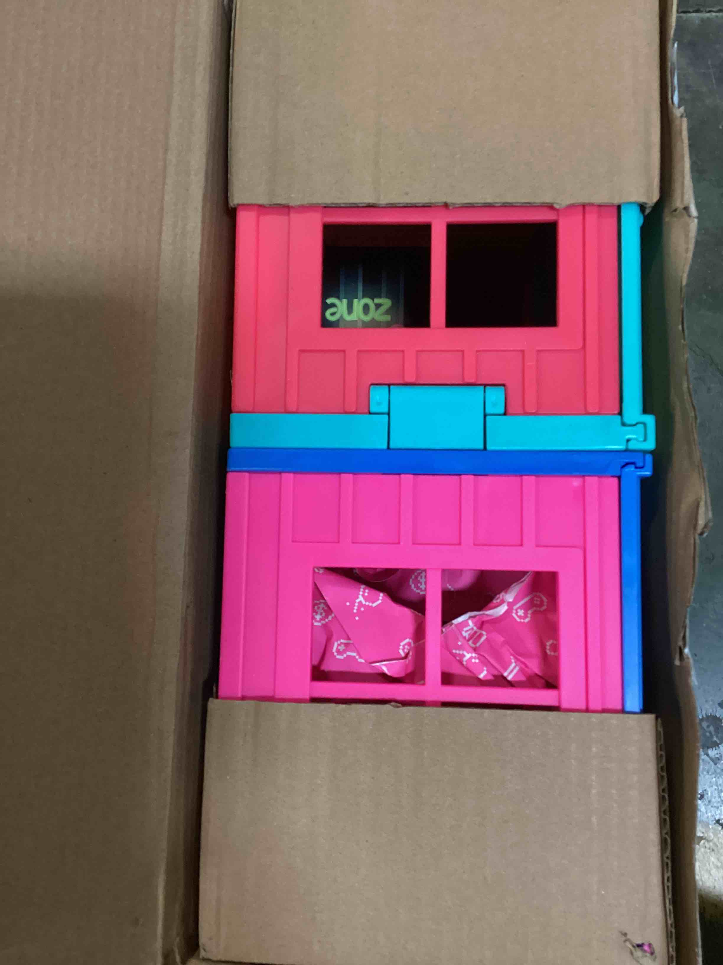 https://s3.amazonaws.com/lotting-images-prod/bidfta/RED5085630_1702056533599.jpeg