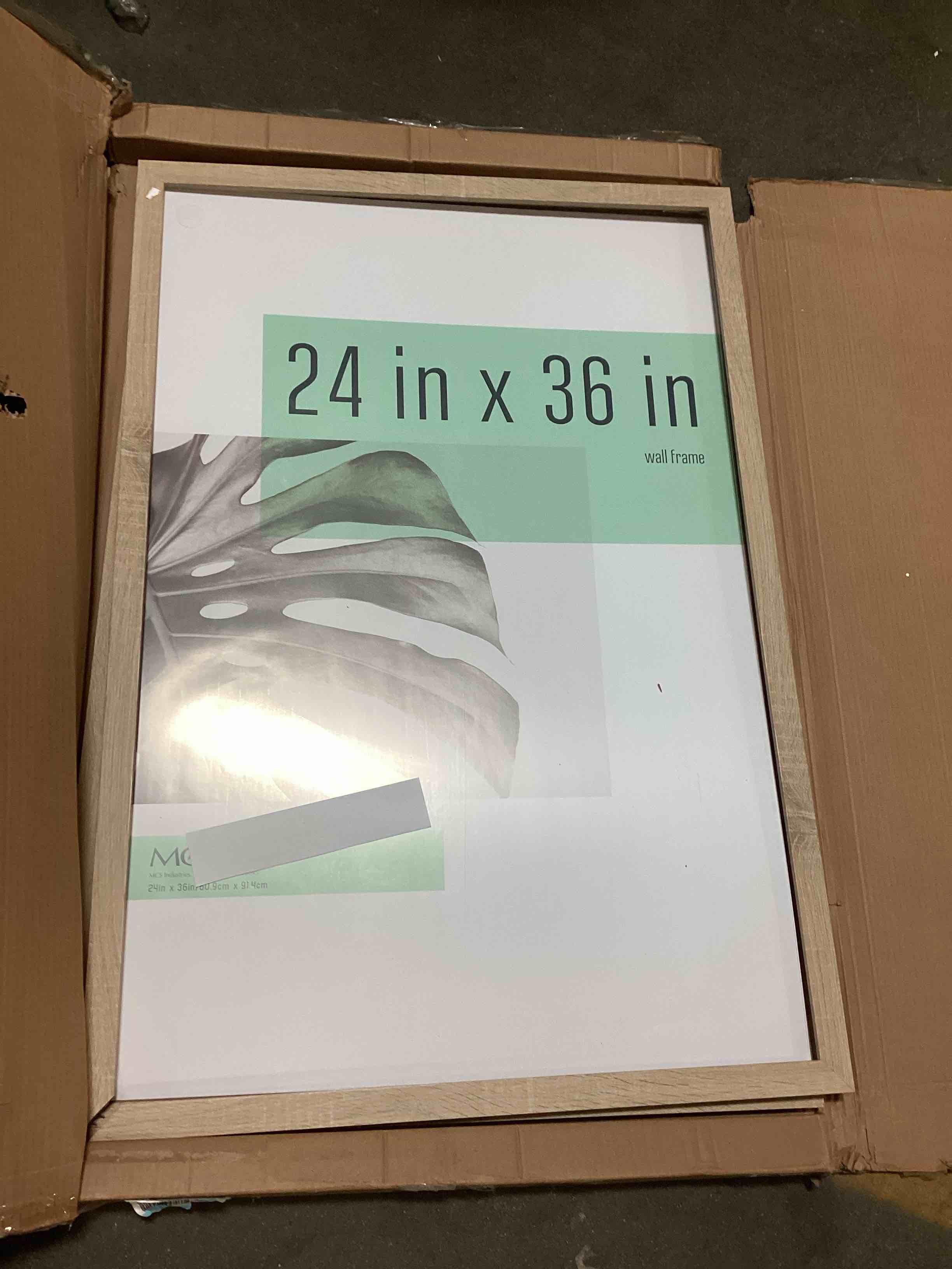 https://s3.amazonaws.com/lotting-images-prod/bidfta/RED5085914_1702409496115.jpeg