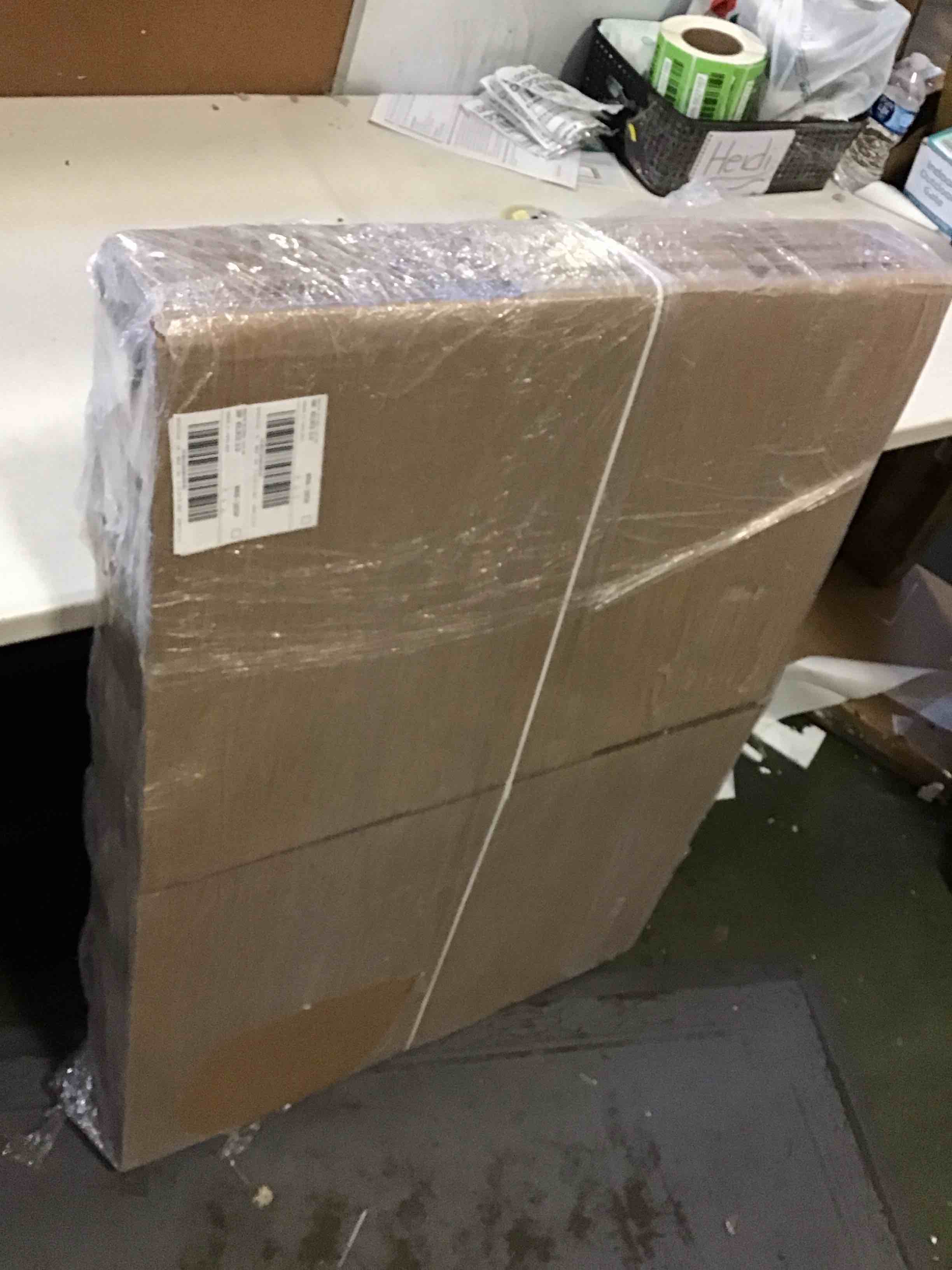 https://s3.amazonaws.com/lotting-images-prod/bidfta/RED5088607_1702409159729.jpeg