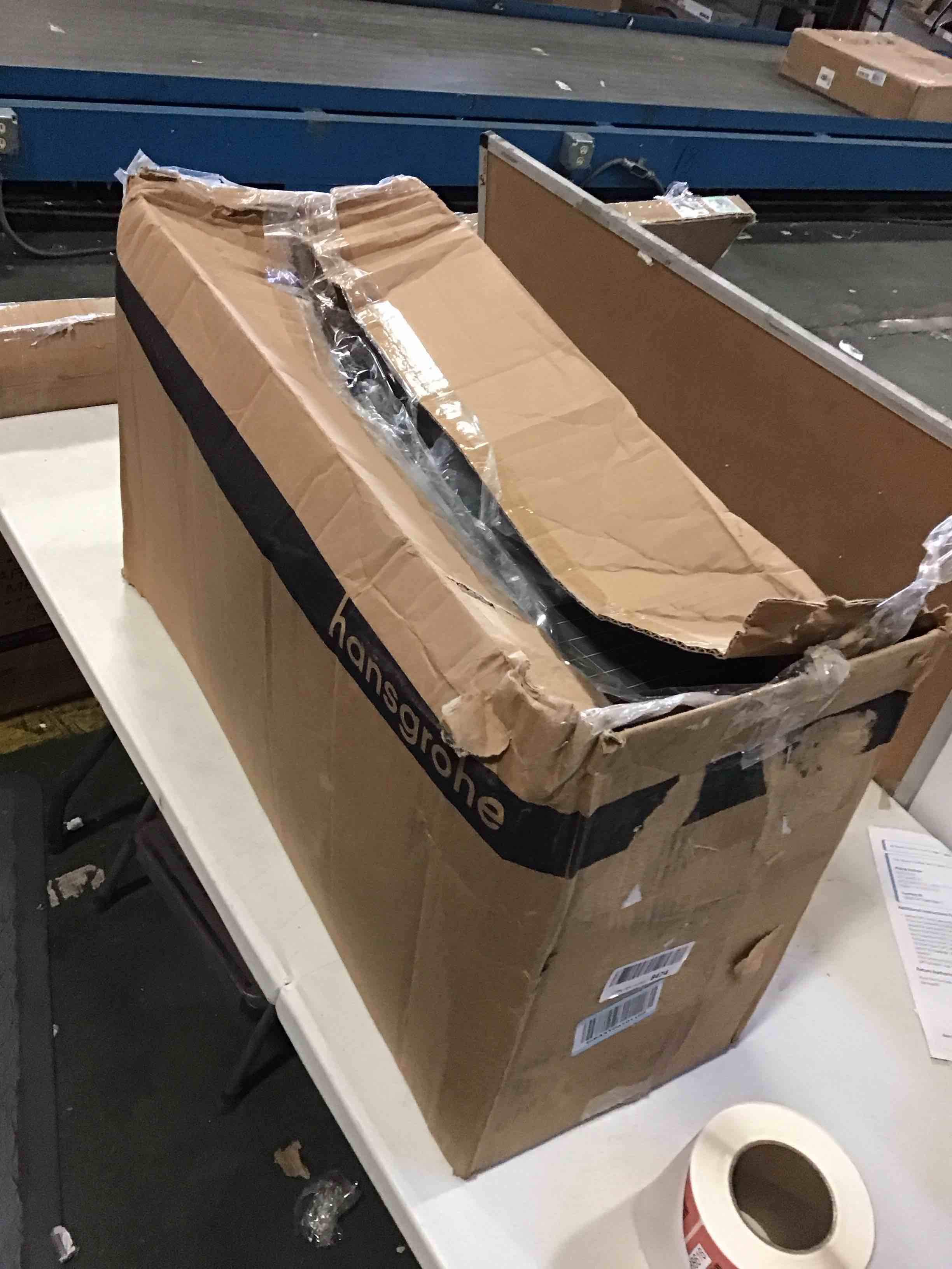 https://s3.amazonaws.com/lotting-images-prod/bidfta/RED5088610_1702409476475.jpeg