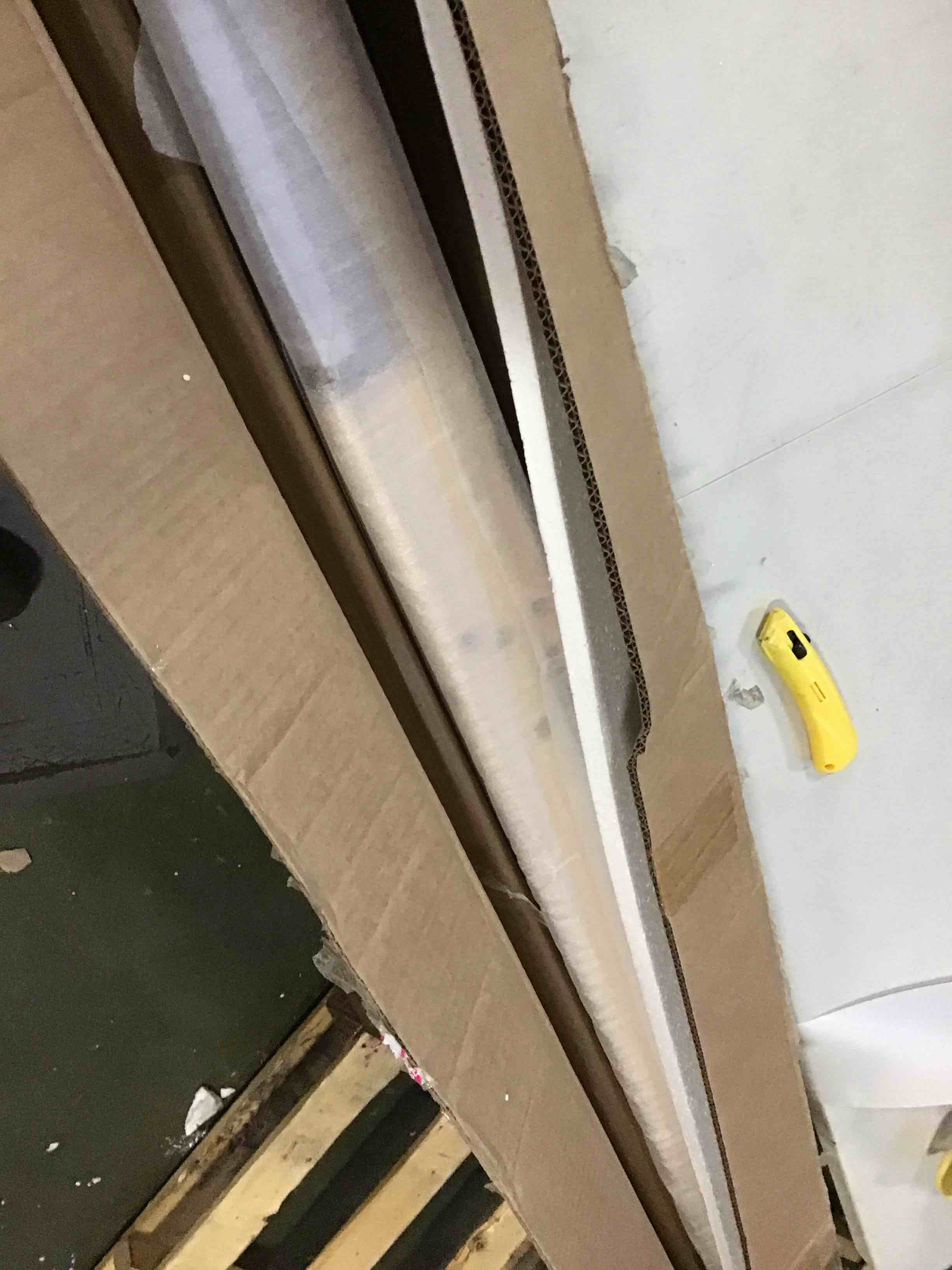 https://s3.amazonaws.com/lotting-images-prod/bidfta/RED5088632_1702413013735.jpeg