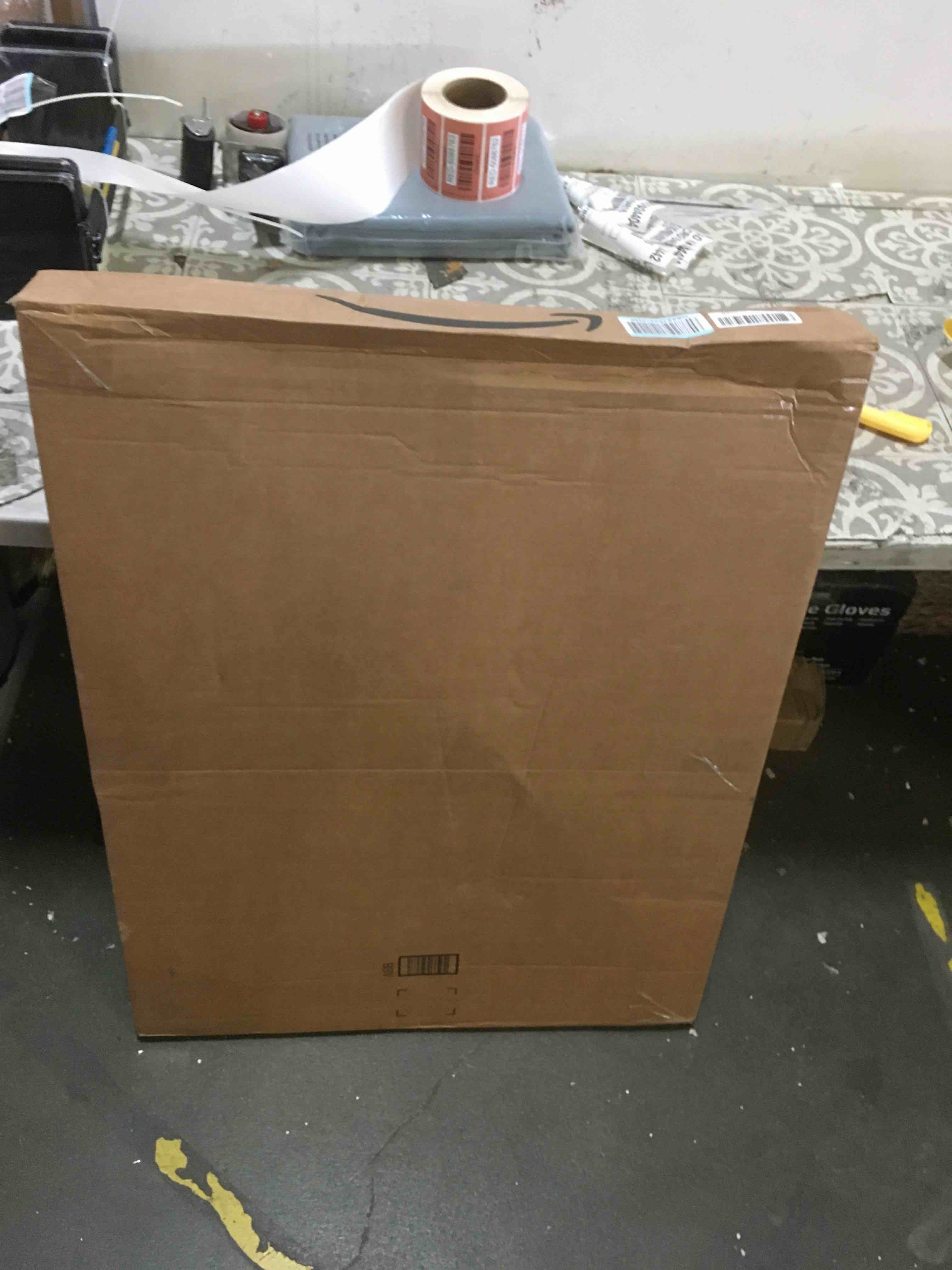 https://s3.amazonaws.com/lotting-images-prod/bidfta/RED5088758_1702484114636.jpeg