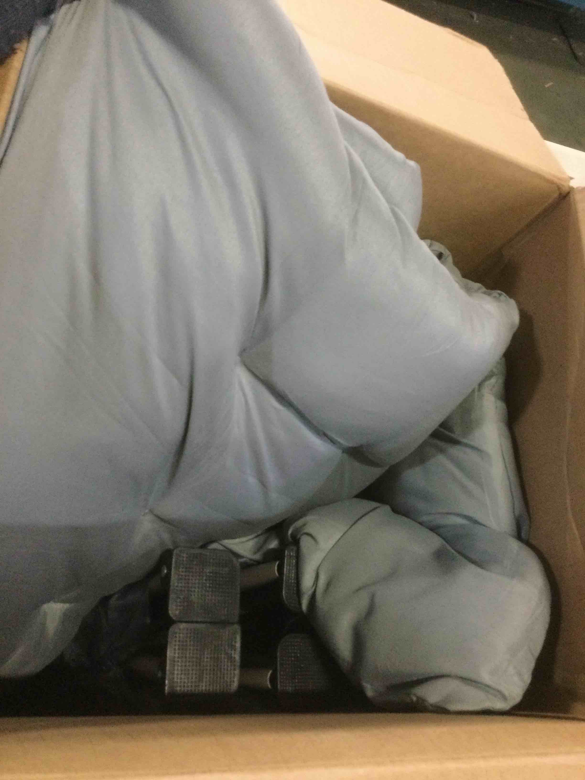 https://s3.amazonaws.com/lotting-images-prod/bidfta/RED5089440_1702910345741.jpeg