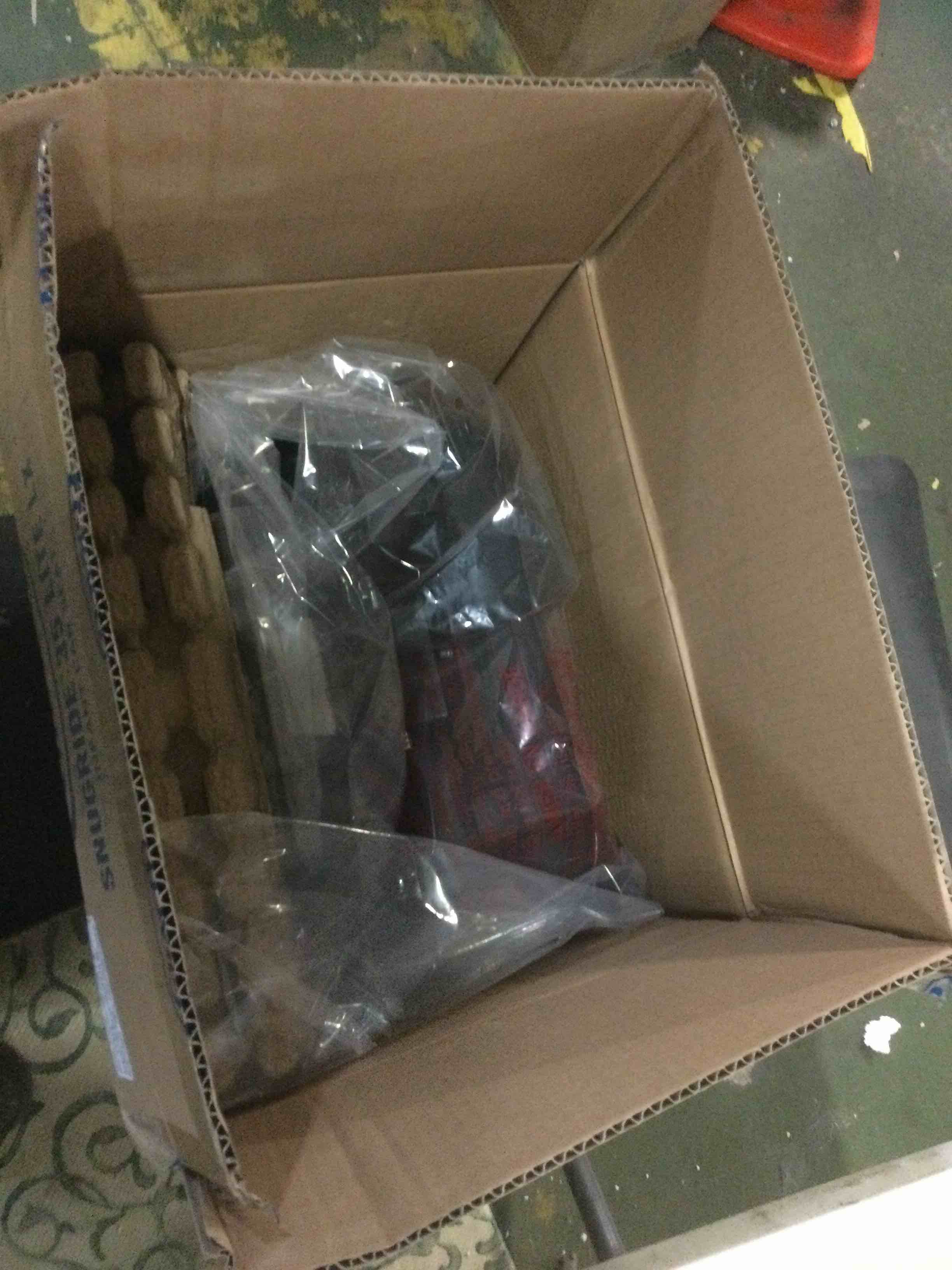 https://s3.amazonaws.com/lotting-images-prod/bidfta/RED5089492_1702916067609.jpeg
