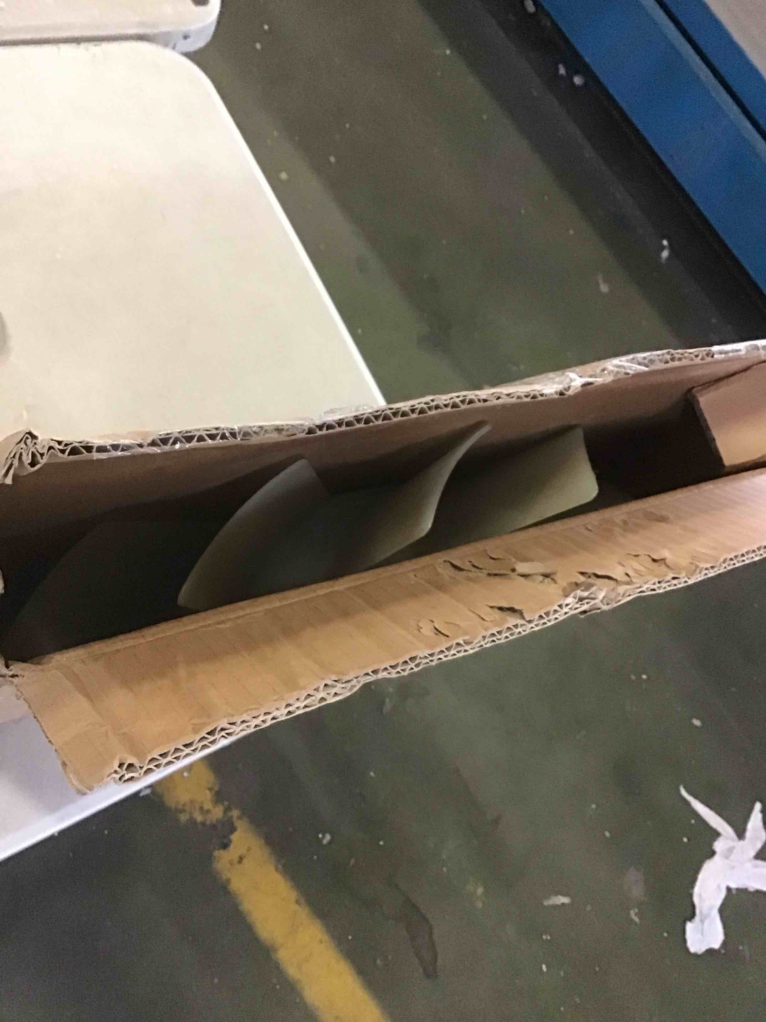 https://s3.amazonaws.com/lotting-images-prod/bidfta/RED5089879_1703018904116.jpeg