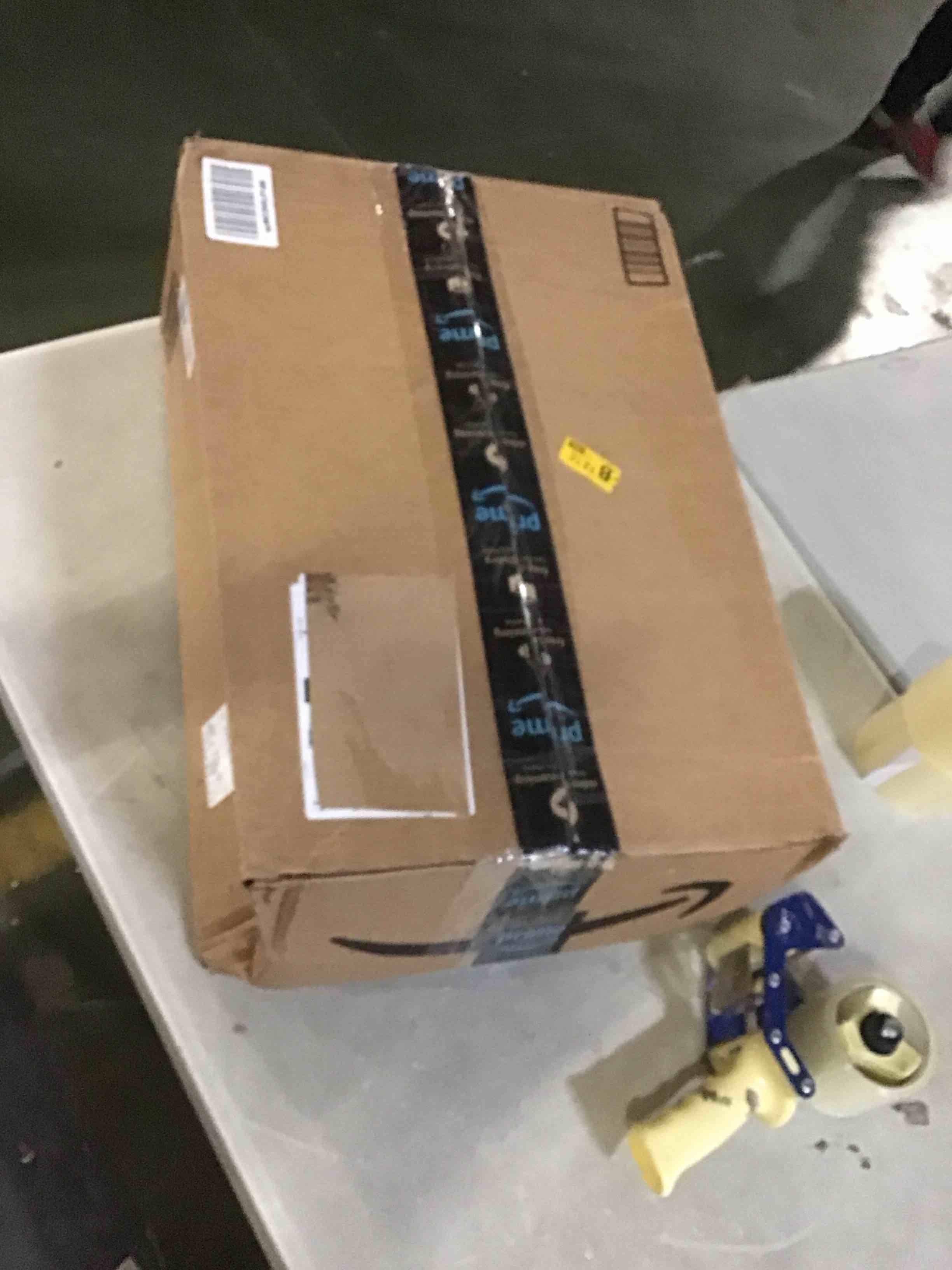 https://s3.amazonaws.com/lotting-images-prod/bidfta/RED5089924_1703075810641.jpeg