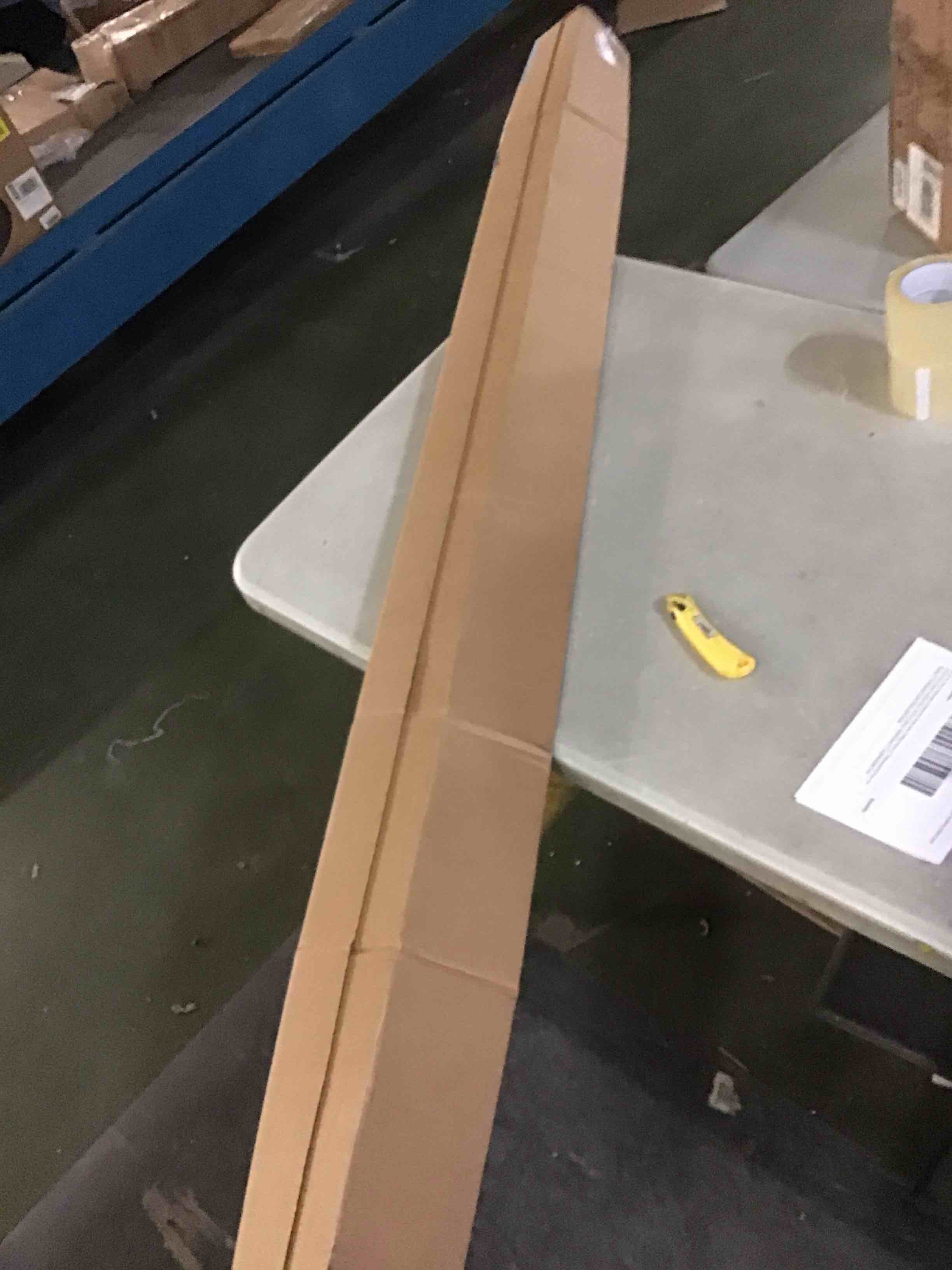 https://s3.amazonaws.com/lotting-images-prod/bidfta/RED5089933_1703076886305.jpeg