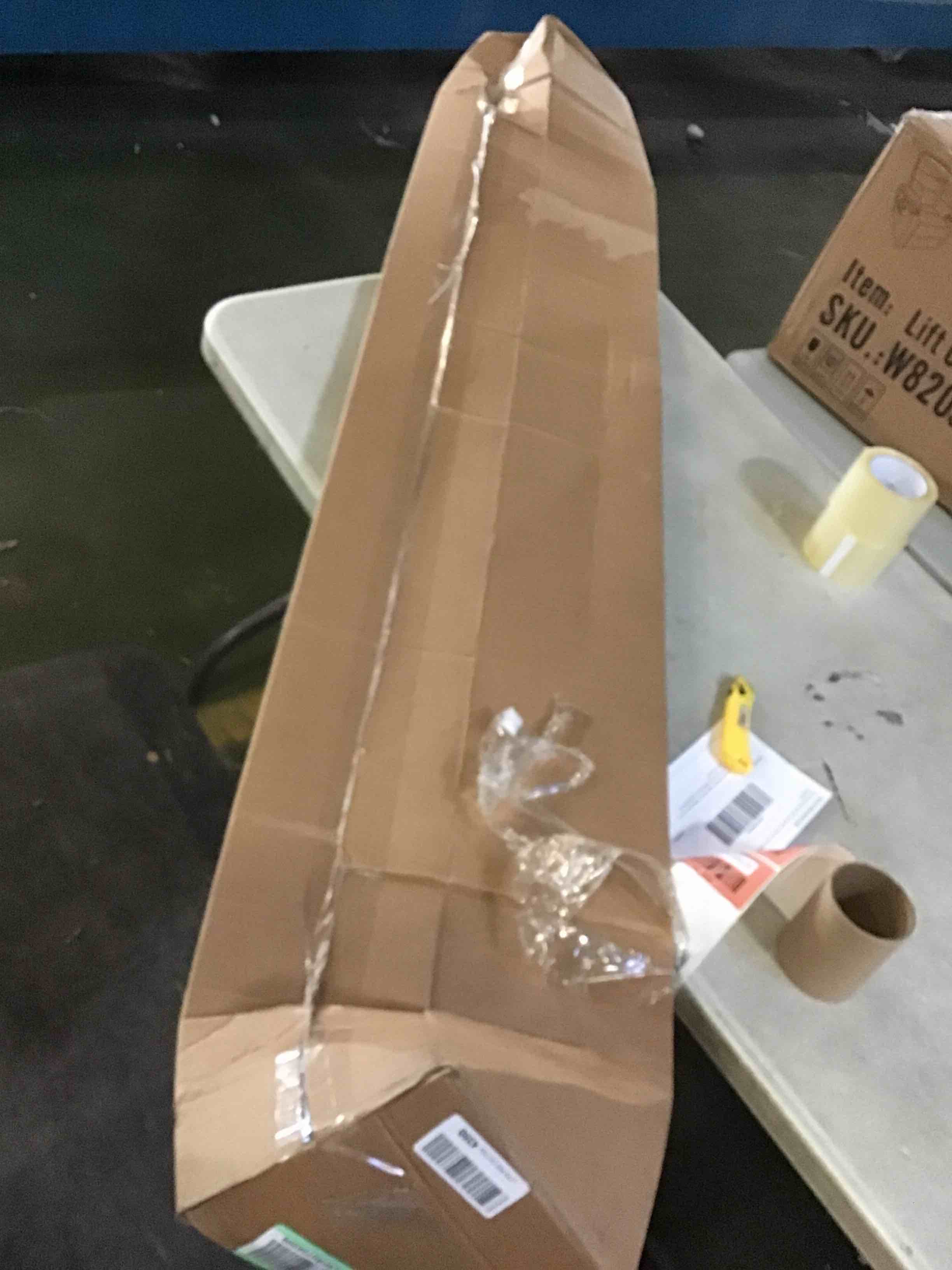 https://s3.amazonaws.com/lotting-images-prod/bidfta/RED5089939_1703078700855.jpeg