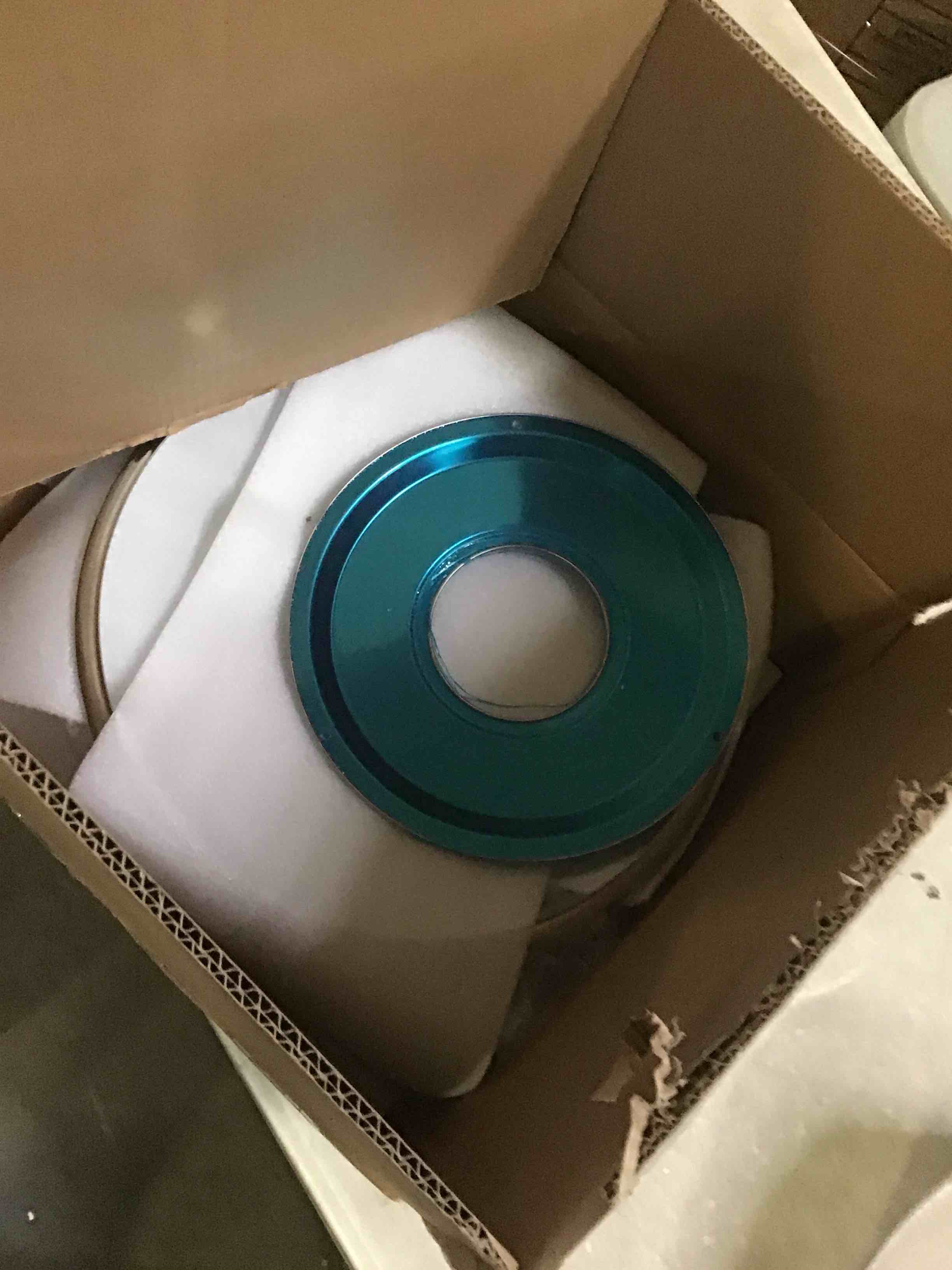 https://s3.amazonaws.com/lotting-images-prod/bidfta/RED5090148_1703105296346.jpeg