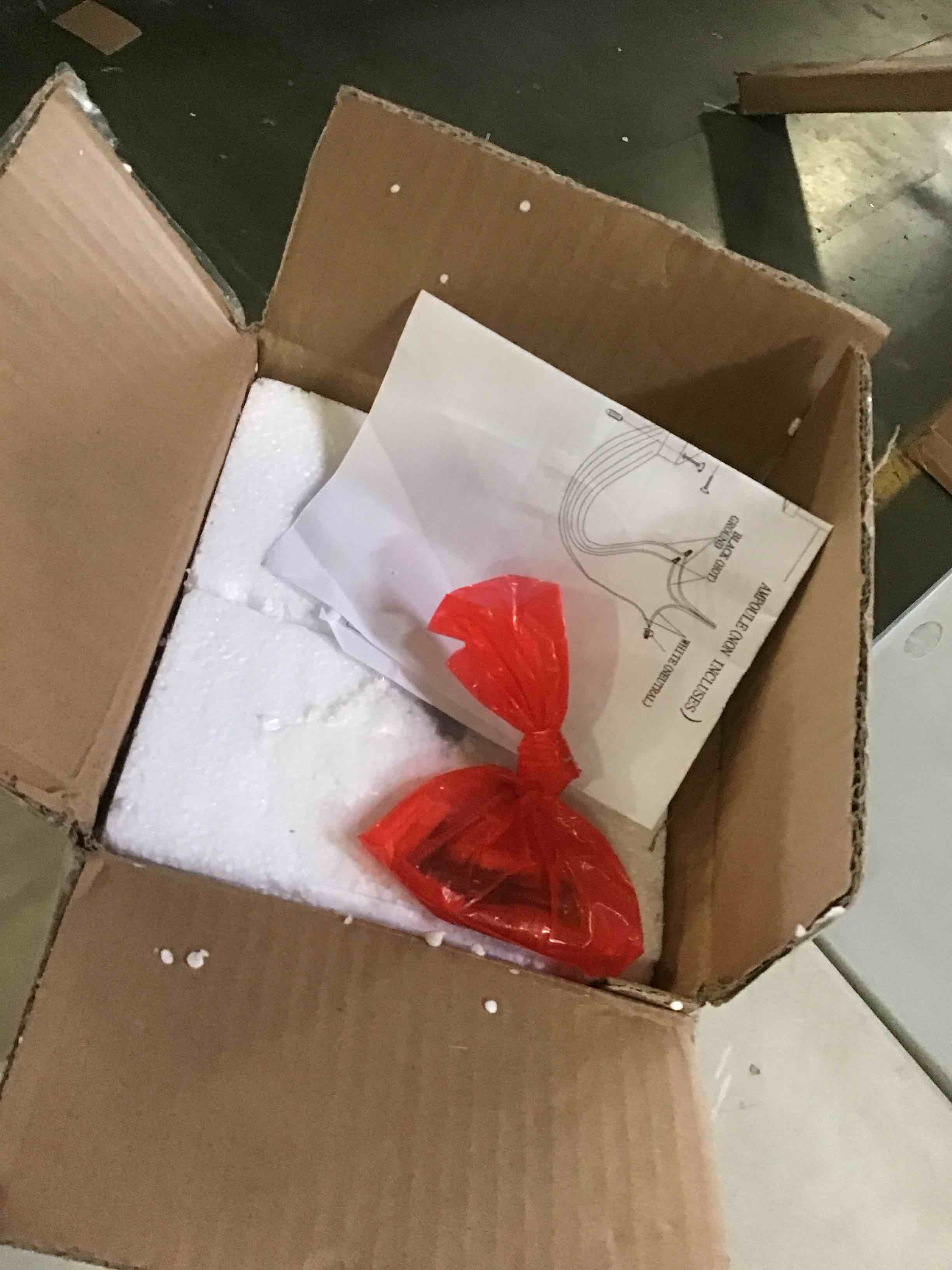 https://s3.amazonaws.com/lotting-images-prod/bidfta/RED5090168_1703106667111.jpeg