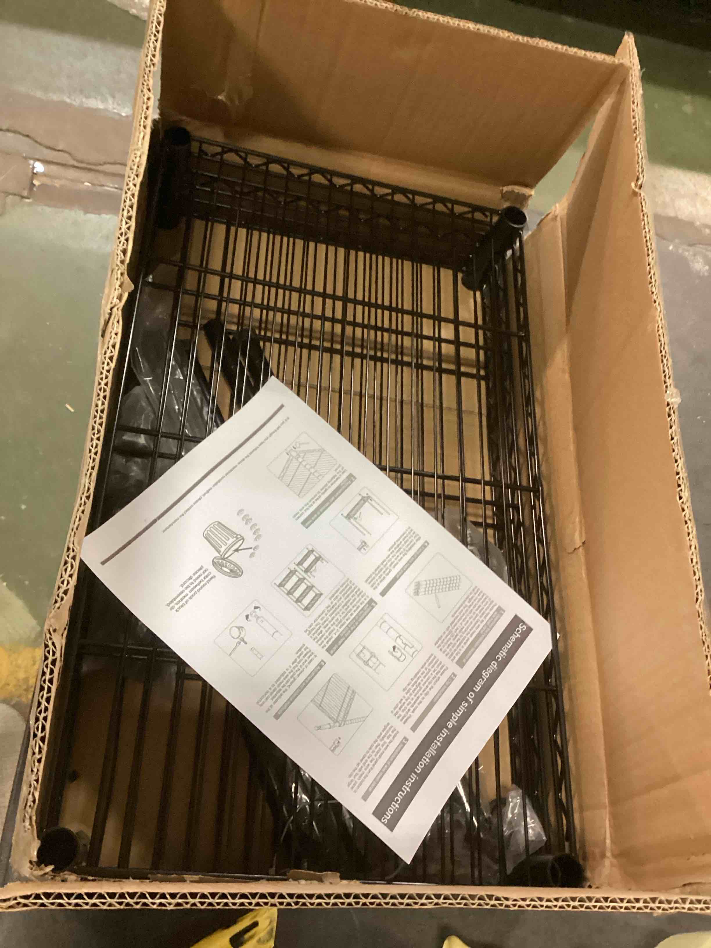 https://s3.amazonaws.com/lotting-images-prod/bidfta/RED5090713_1703340259554.jpeg