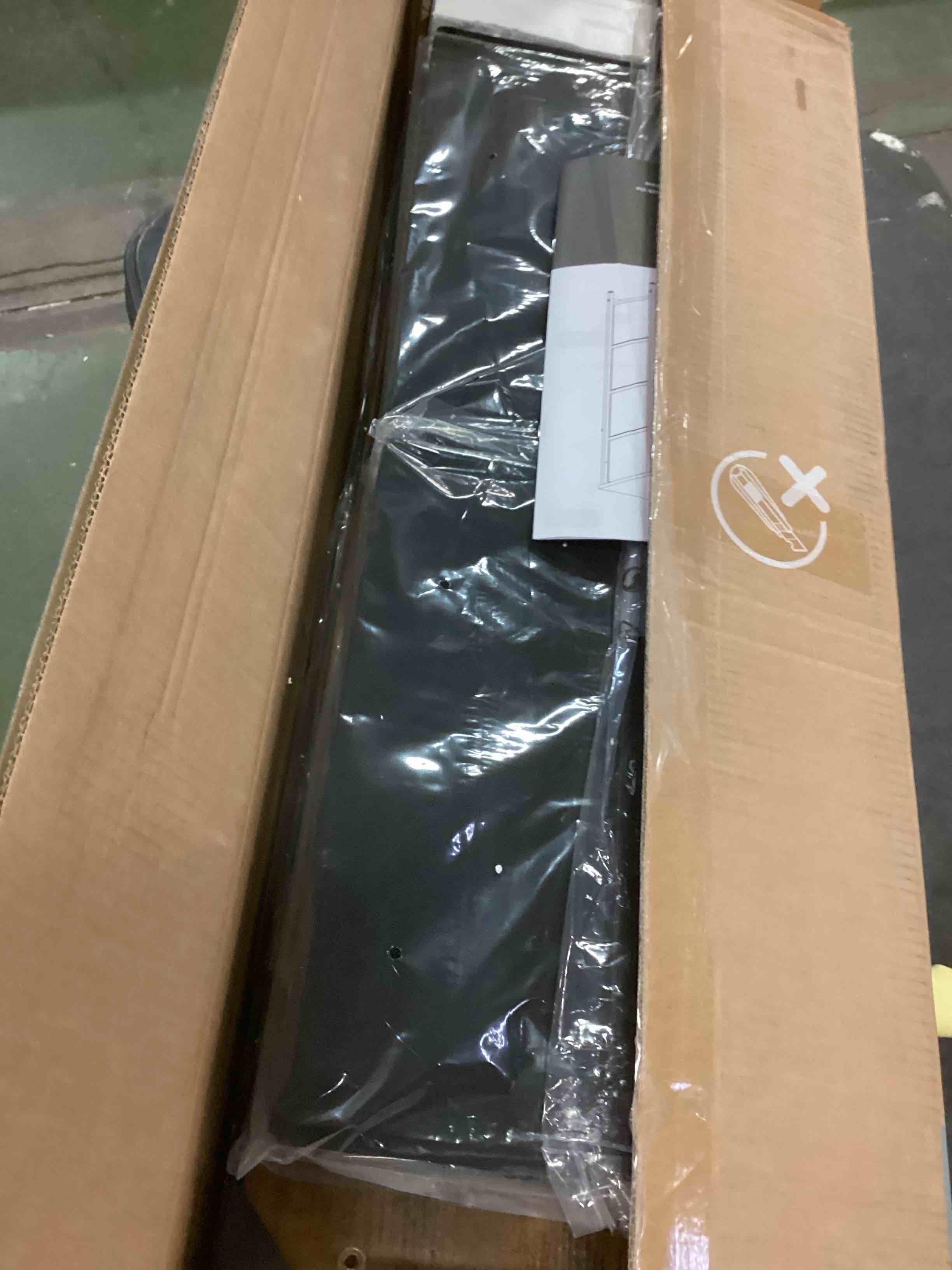 https://s3.amazonaws.com/lotting-images-prod/bidfta/RED5090722_1703341808290.jpeg