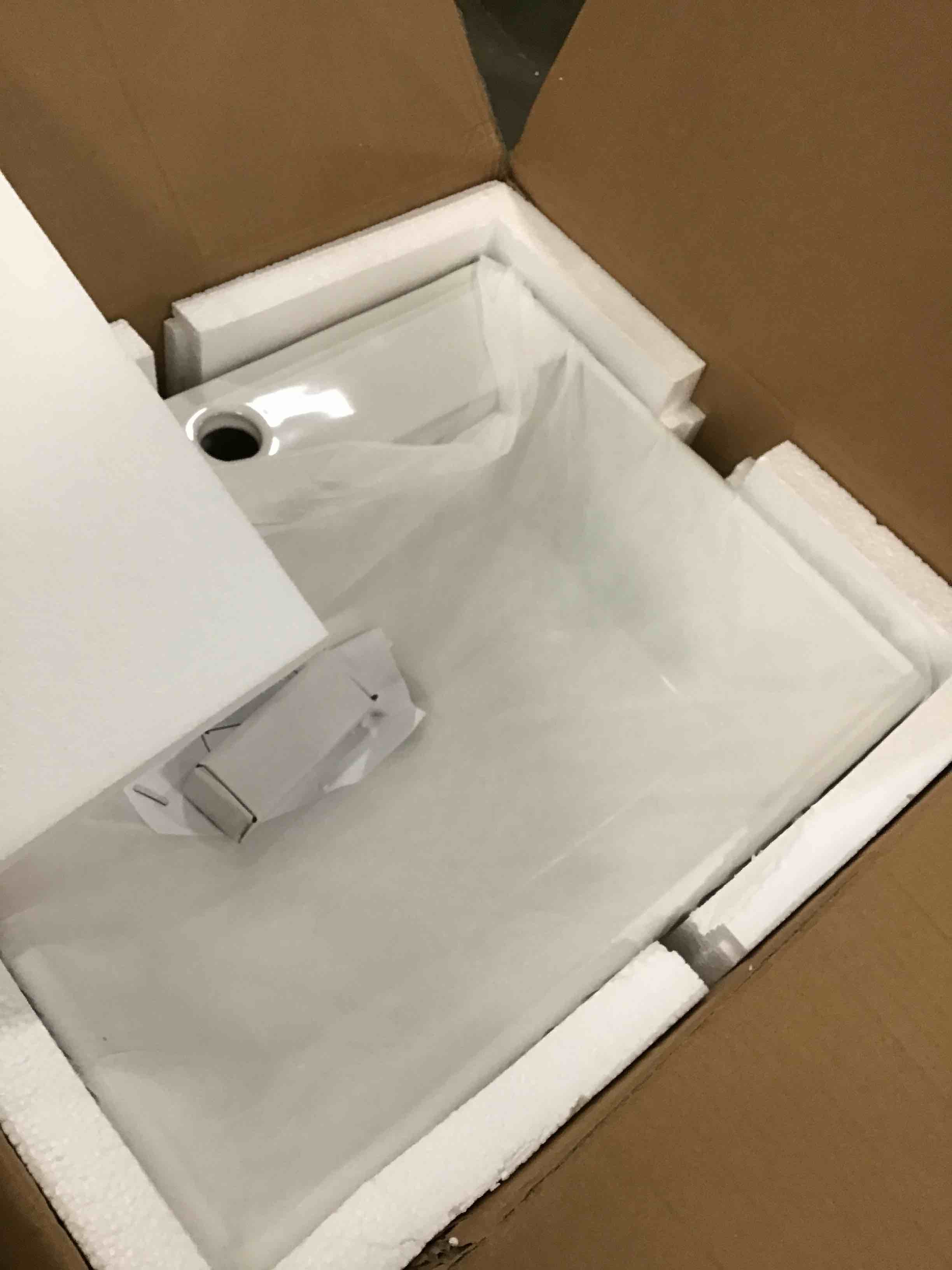 https://s3.amazonaws.com/lotting-images-prod/bidfta/RED5091250_1703970607748.jpeg