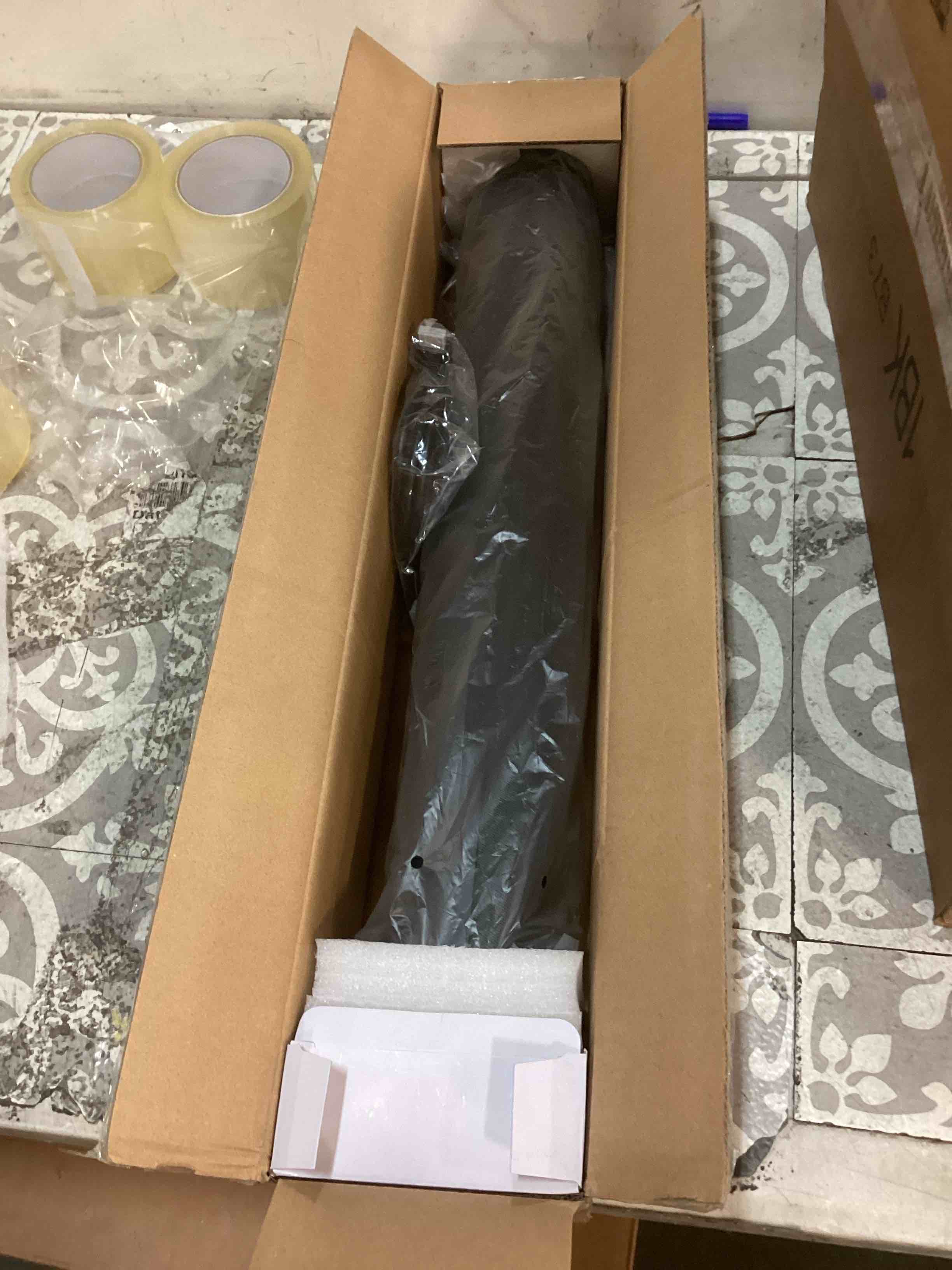 https://s3.amazonaws.com/lotting-images-prod/bidfta/RED5091291_1704288561869.jpeg