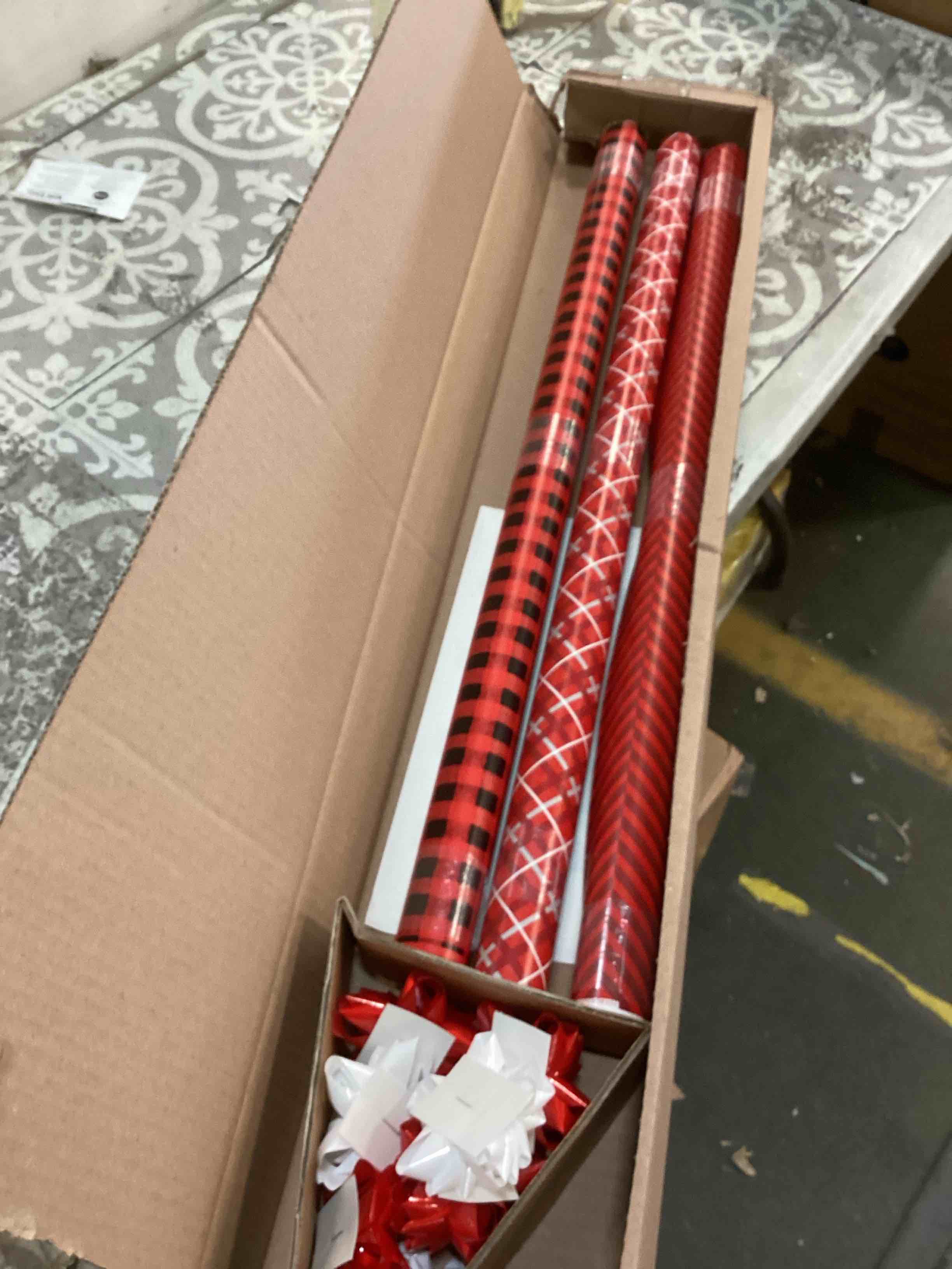 https://s3.amazonaws.com/lotting-images-prod/bidfta/RED5091364_1704300189024.jpeg