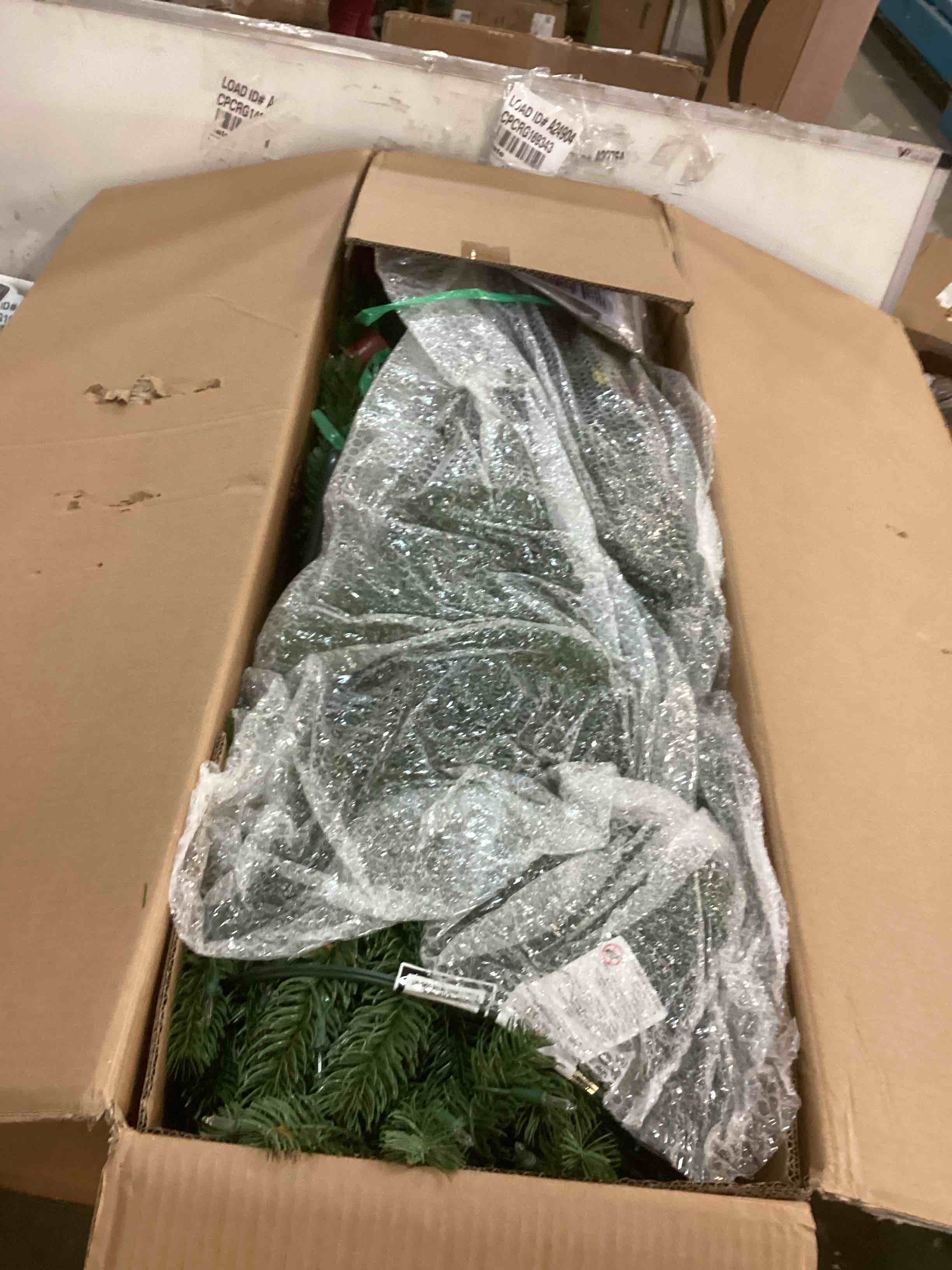 https://s3.amazonaws.com/lotting-images-prod/bidfta/RED5091391_1704306705270.jpeg