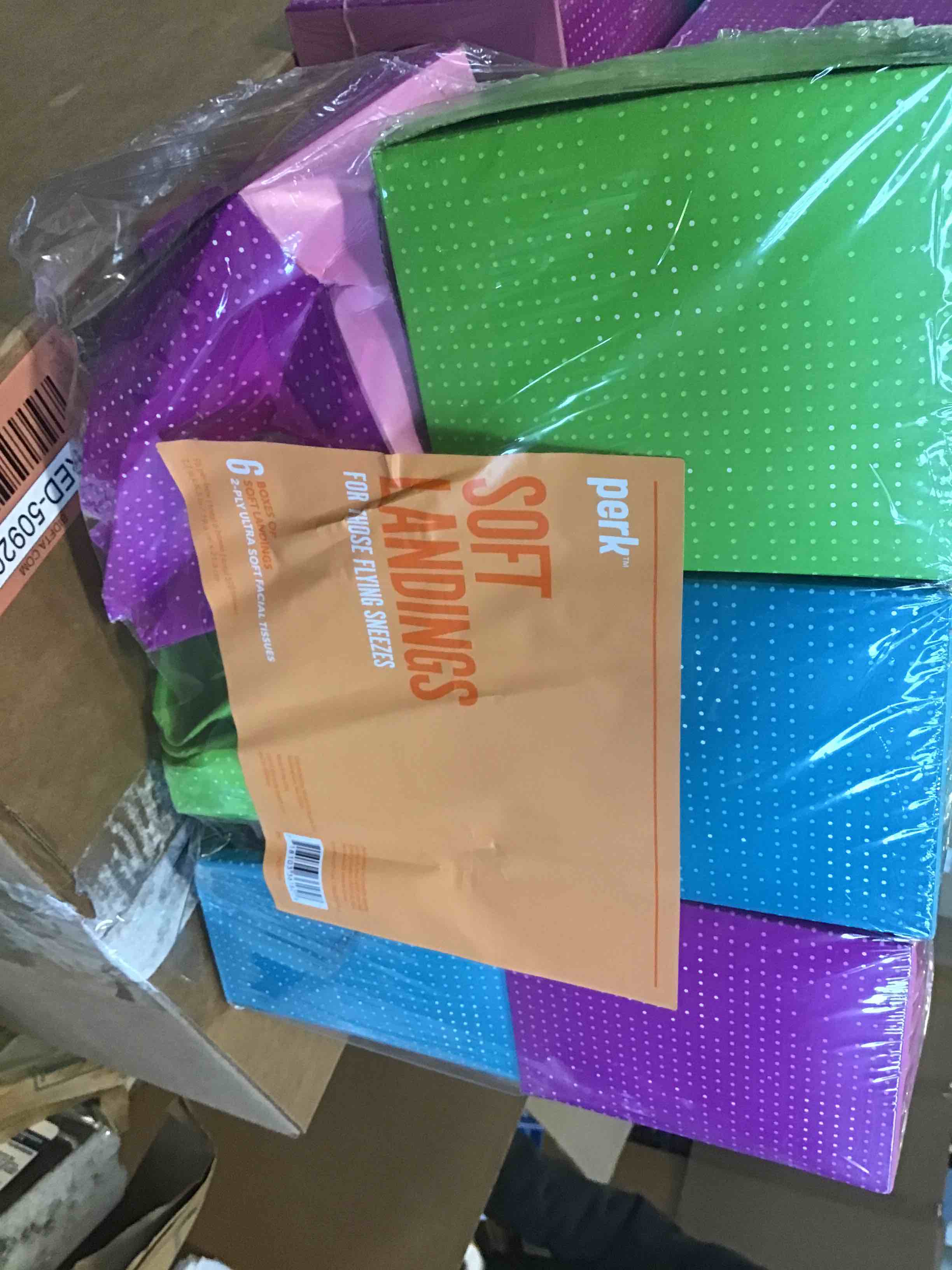 https://s3.amazonaws.com/lotting-images-prod/bidfta/RED5092028_1702648010967.jpeg