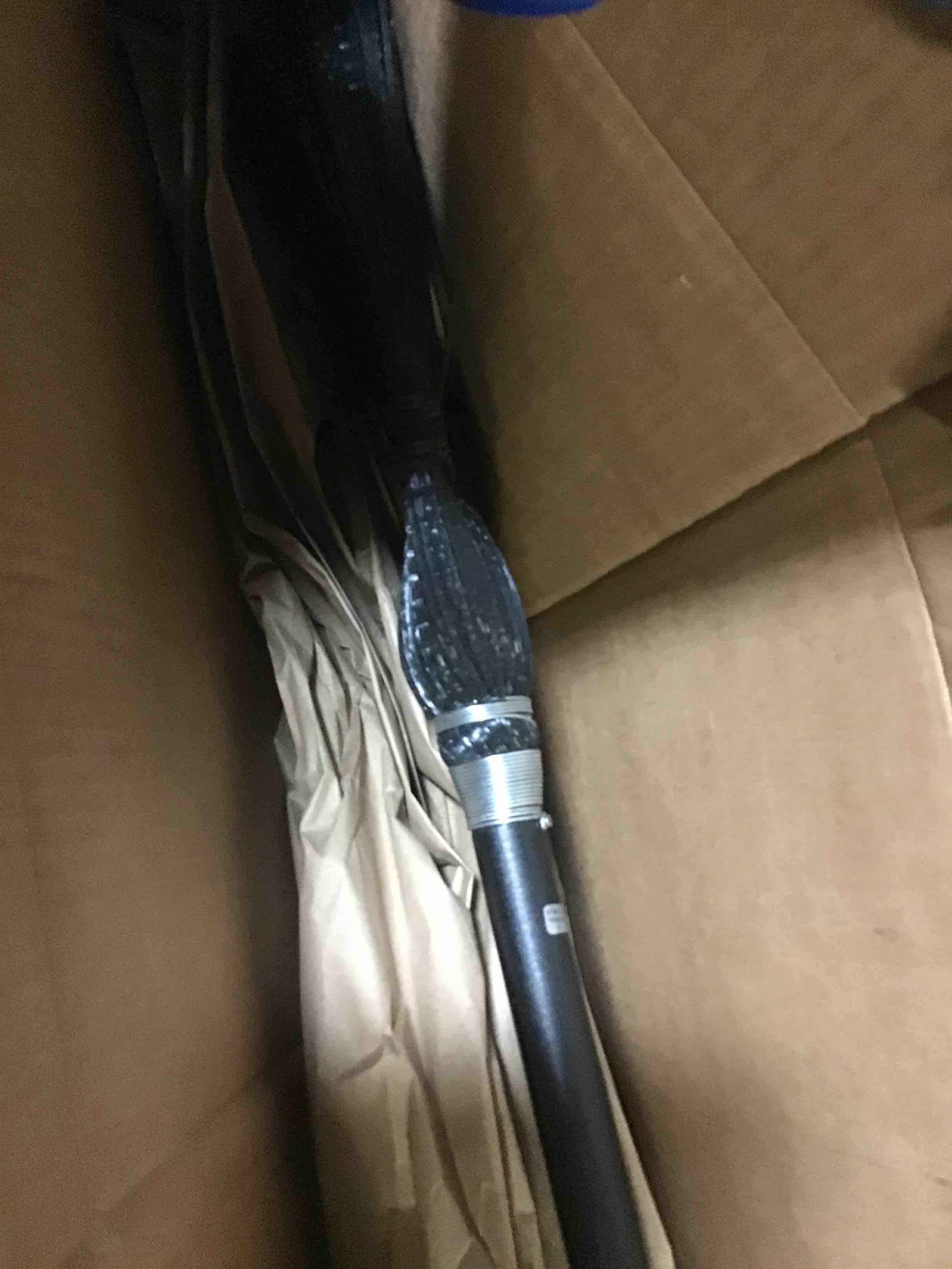 https://s3.amazonaws.com/lotting-images-prod/bidfta/RED5092133_1702731211921.jpeg