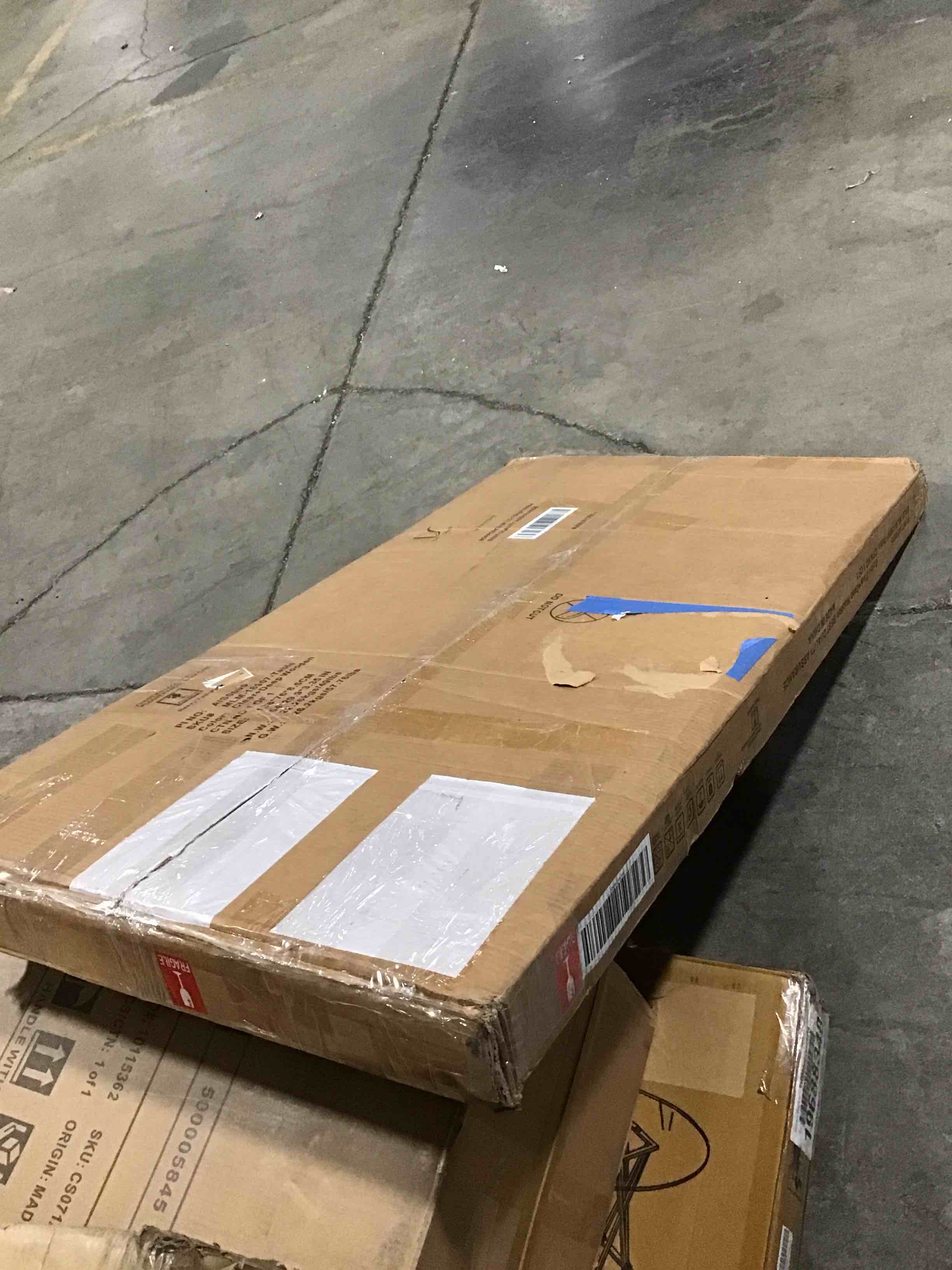 https://s3.amazonaws.com/lotting-images-prod/bidfta/RED5096161_1706729860685.jpeg