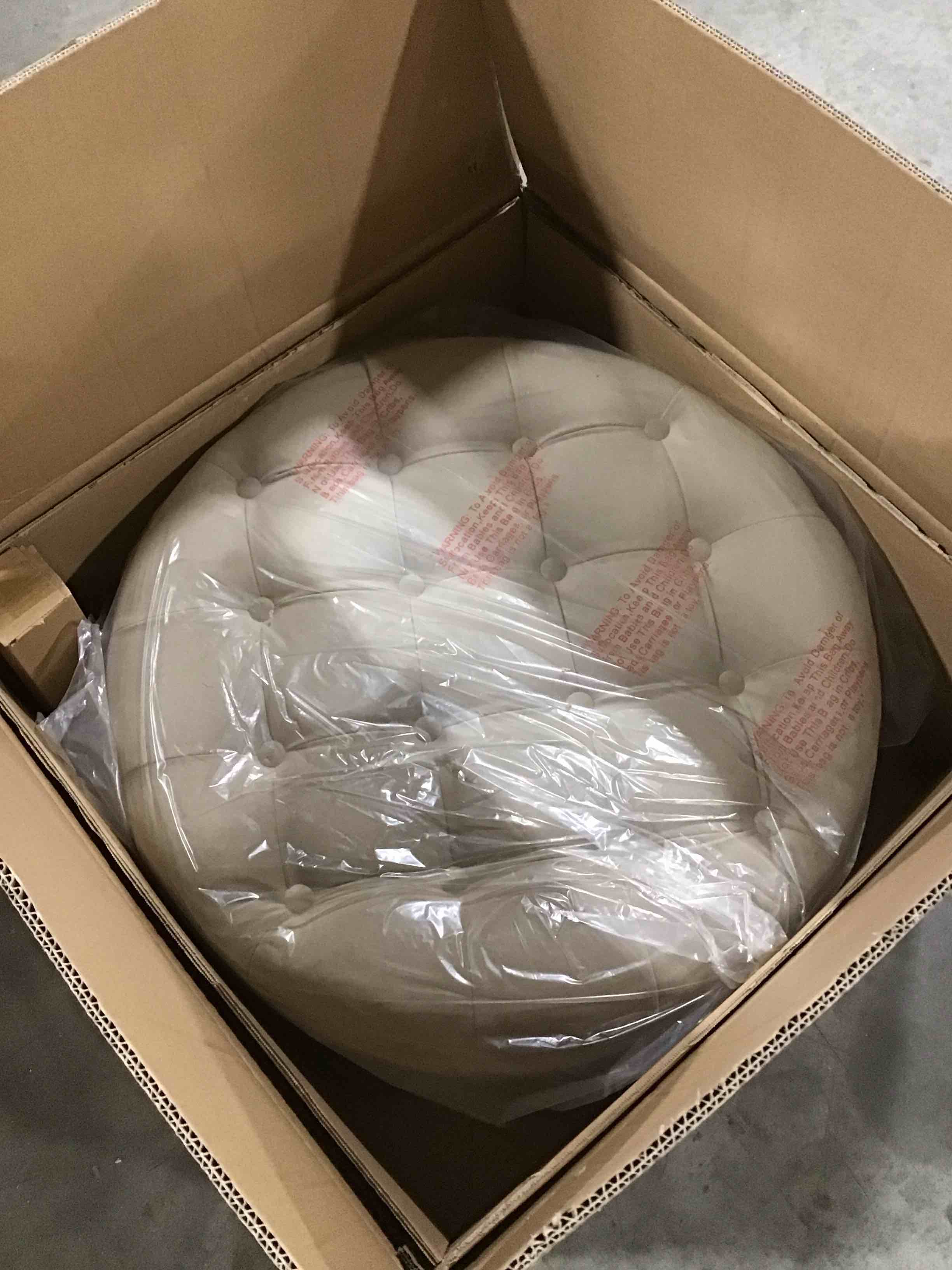 https://s3.amazonaws.com/lotting-images-prod/bidfta/RED5096406_1706896357670.jpeg