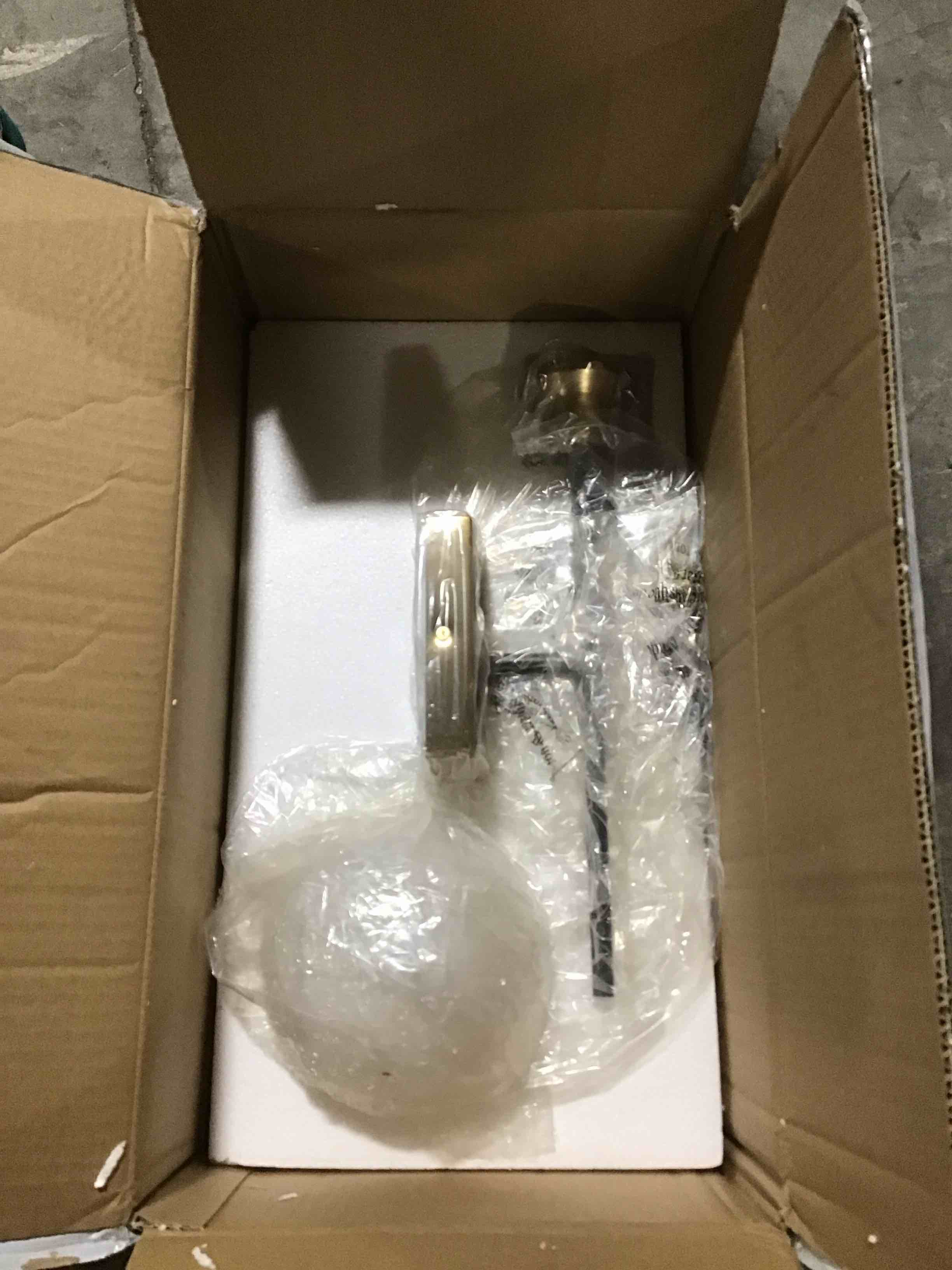 https://s3.amazonaws.com/lotting-images-prod/bidfta/RED5097173_1708364223151.jpeg