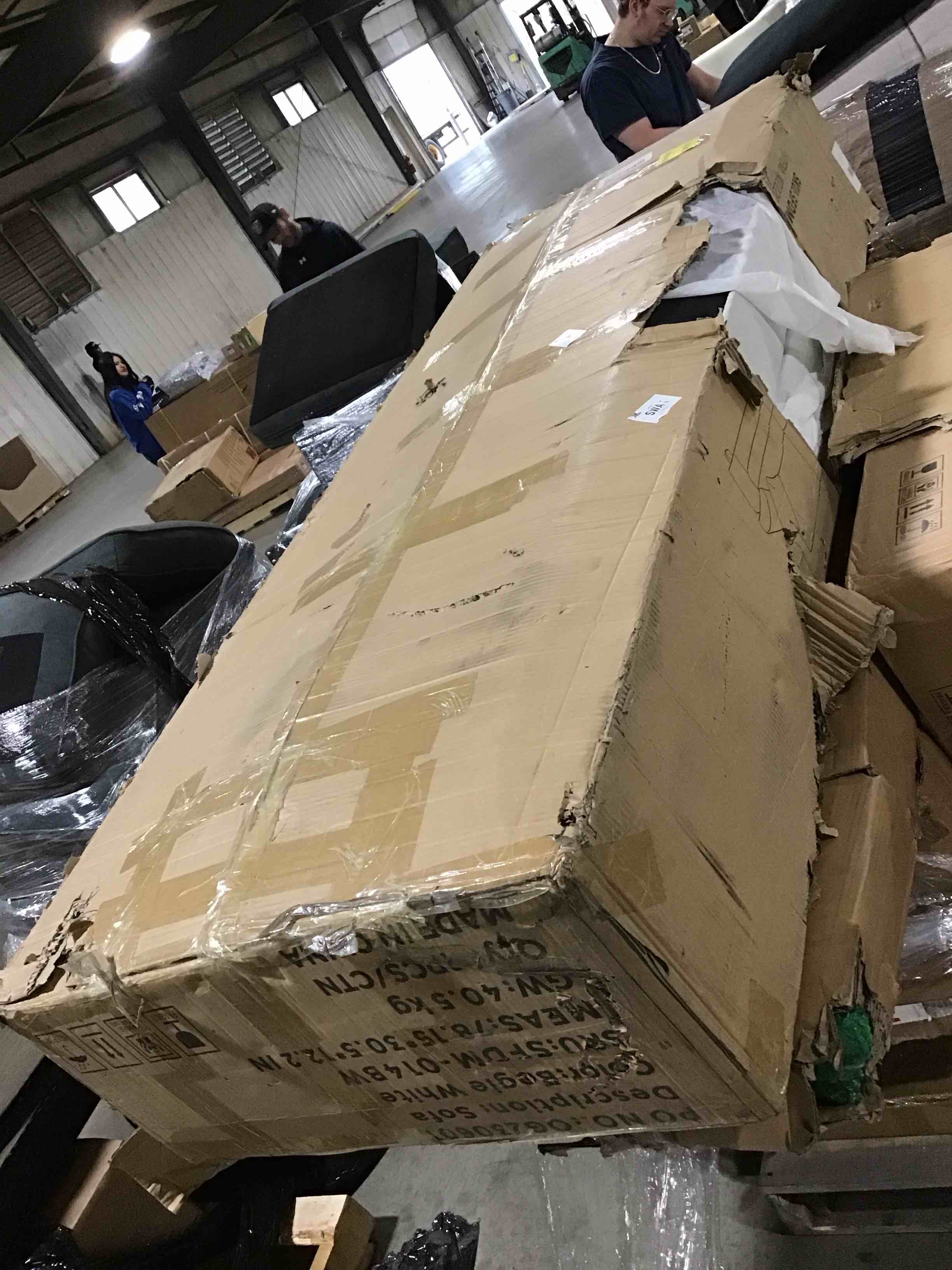 https://s3.amazonaws.com/lotting-images-prod/bidfta/RED5097367_1708612350950.jpeg