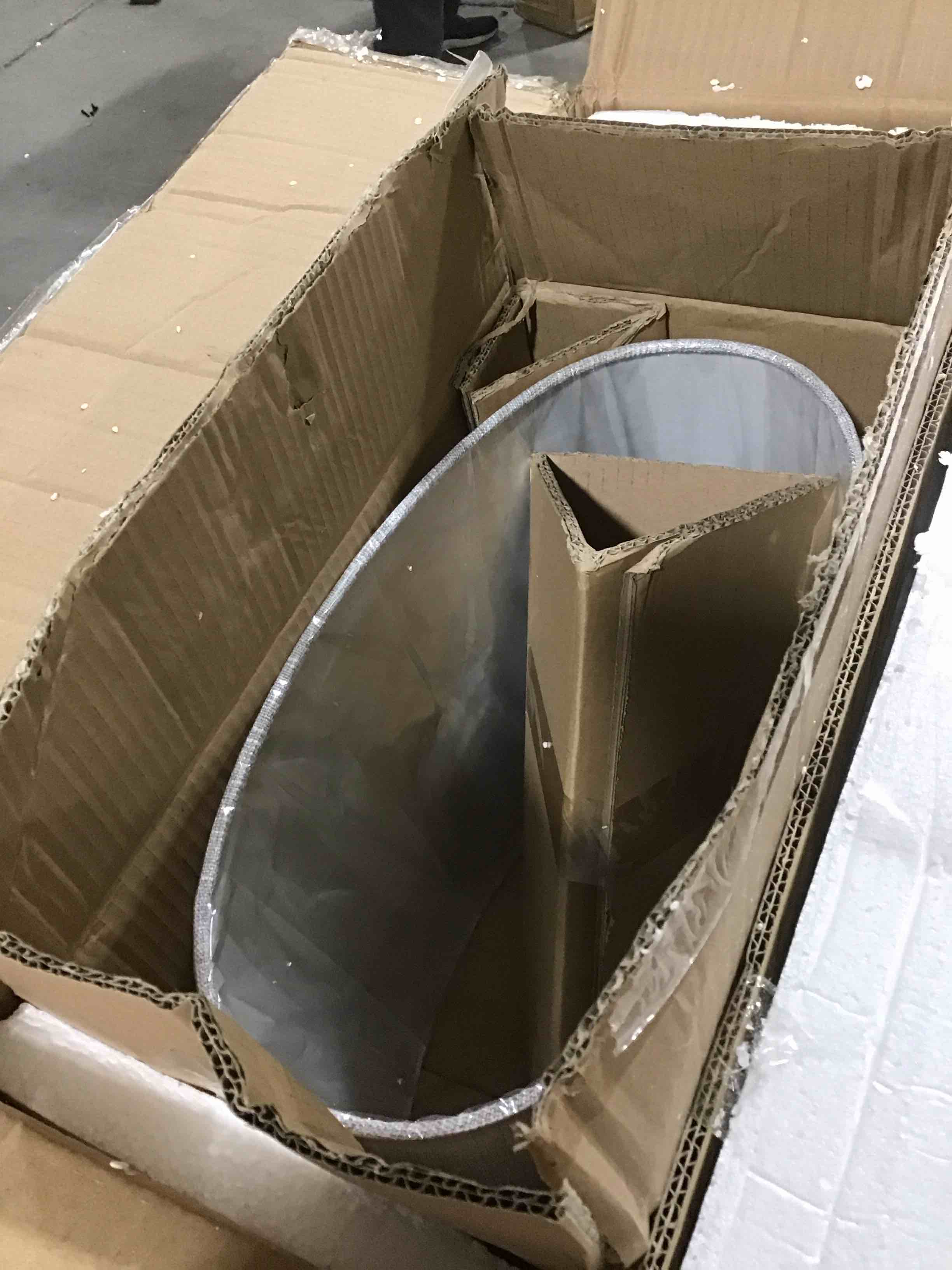 https://s3.amazonaws.com/lotting-images-prod/bidfta/RED5098366_1706731297929.jpeg