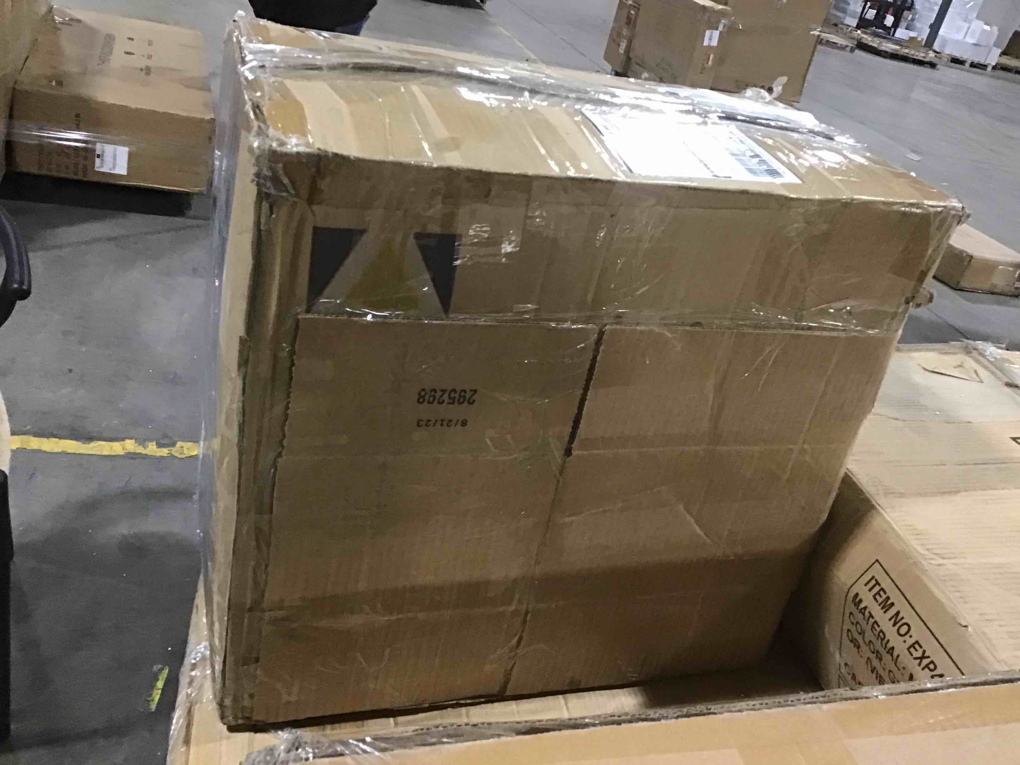https://s3.amazonaws.com/lotting-images-prod/bidfta/RED5098366_1706731322771.jpeg