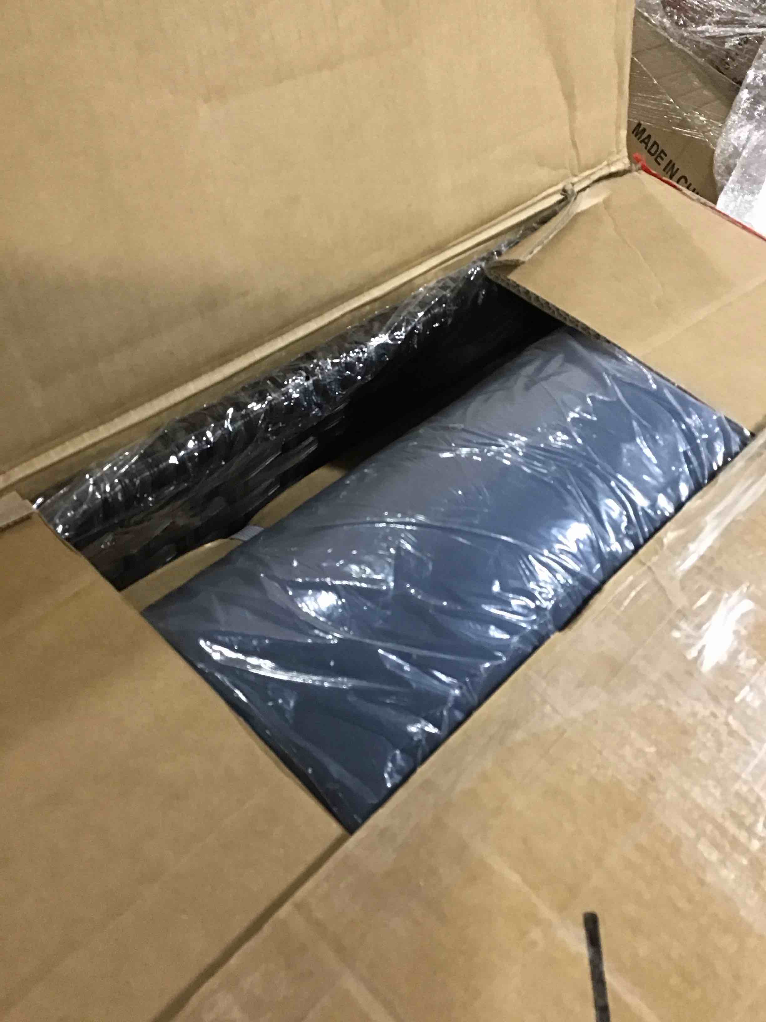 https://s3.amazonaws.com/lotting-images-prod/bidfta/RED5098370_1706731567196.jpeg