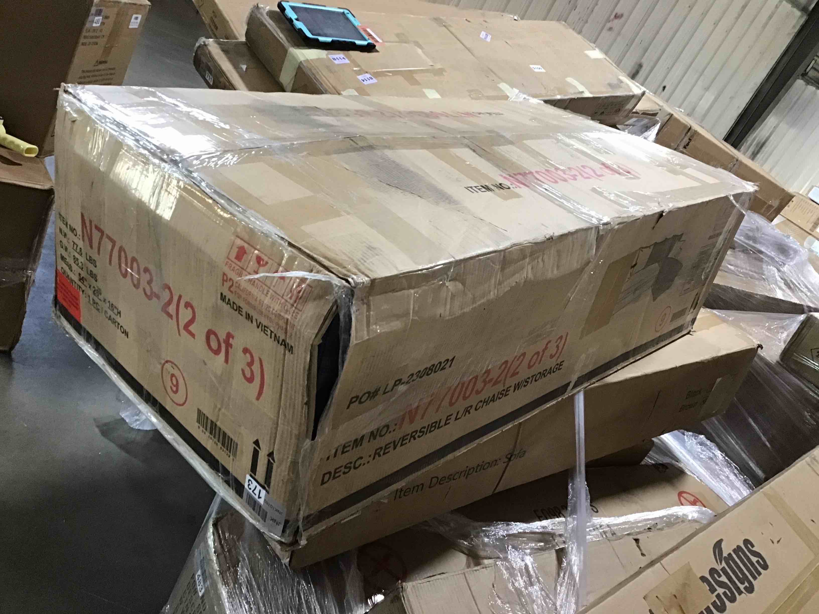 https://s3.amazonaws.com/lotting-images-prod/bidfta/RED5098732_1707148566952.jpeg