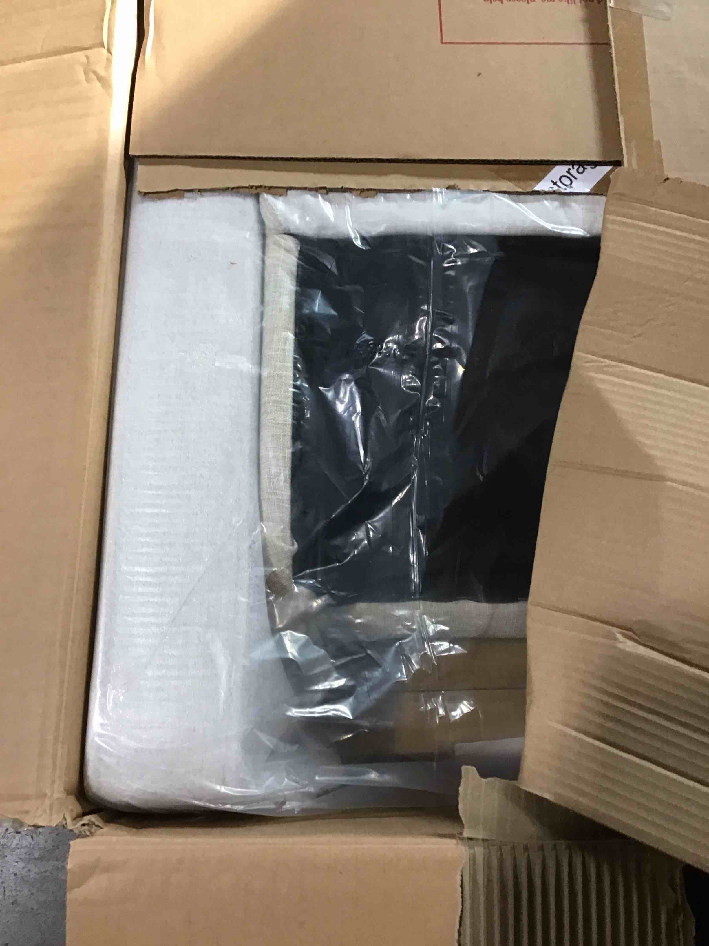 https://s3.amazonaws.com/lotting-images-prod/bidfta/RED5098831_1707164708853.jpeg