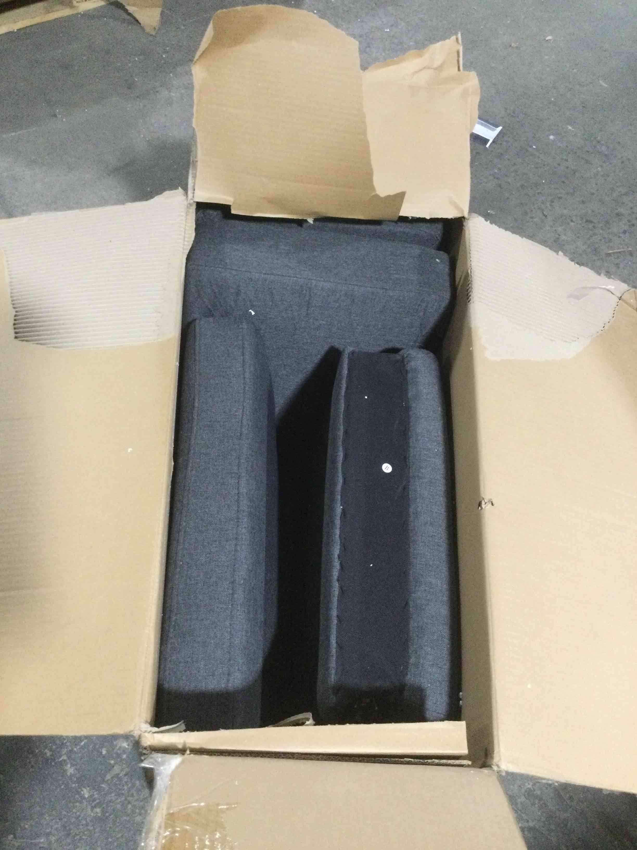 https://s3.amazonaws.com/lotting-images-prod/bidfta/RED5099712_1708618932762.jpeg